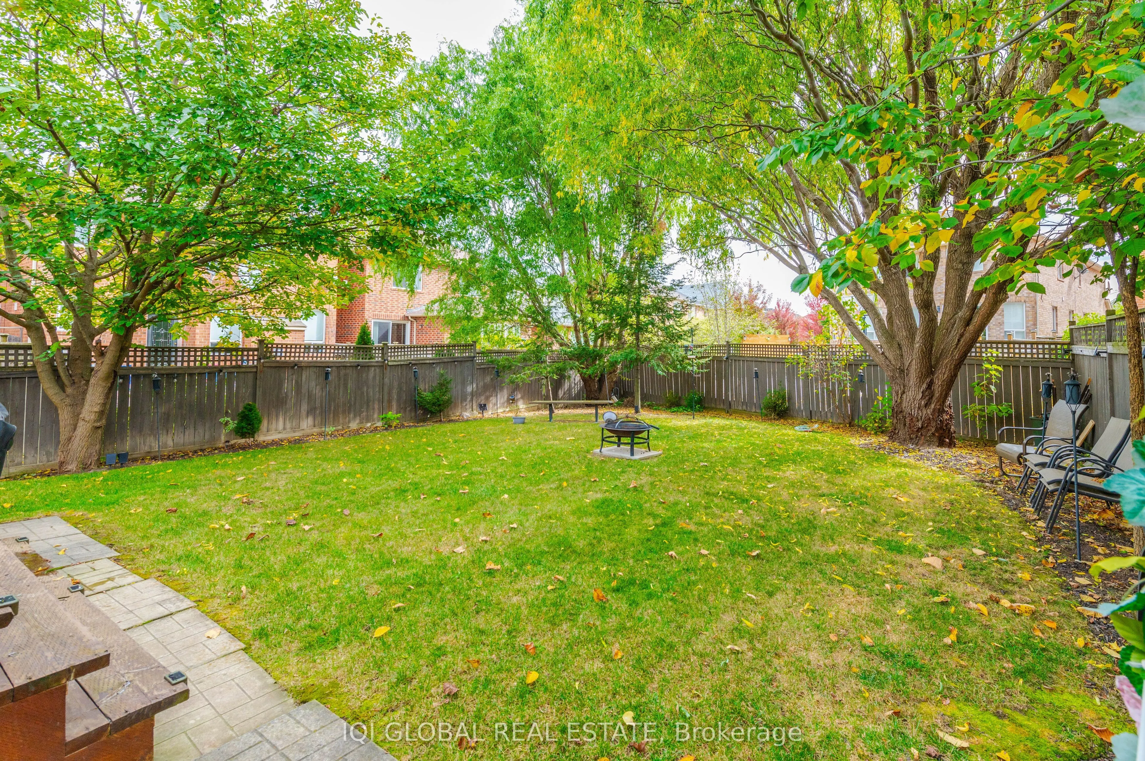 3838 Larisa Grove