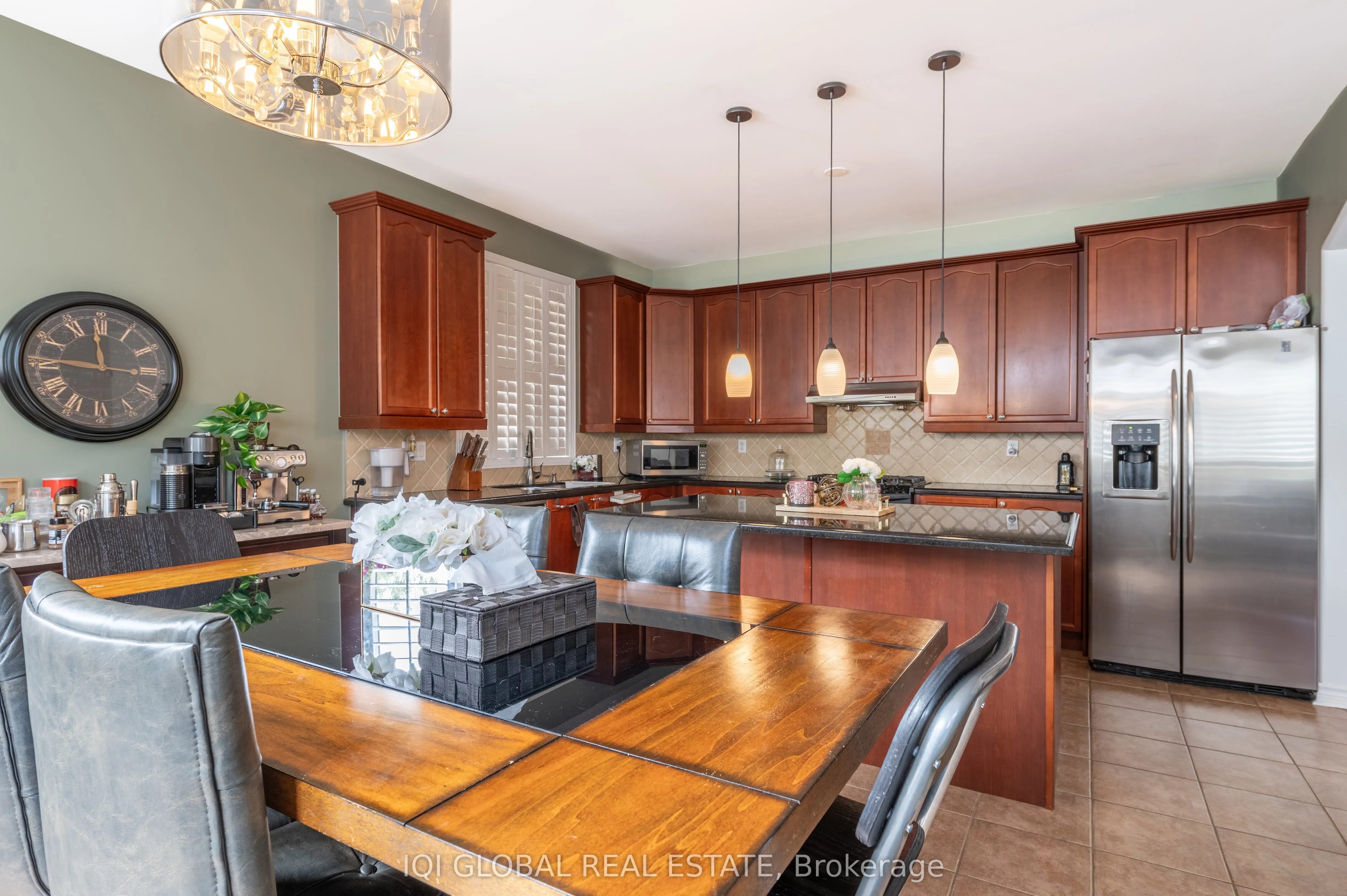 3838 Larisa Grove