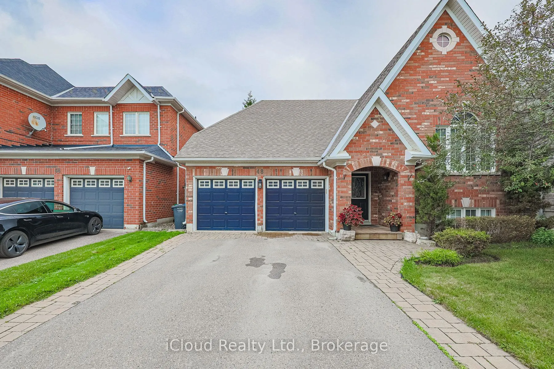 48 Donwoods Court