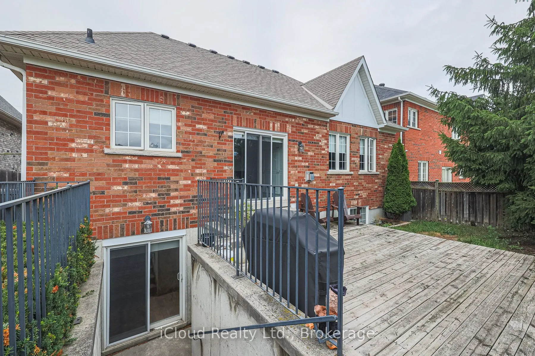 48 Donwoods Court