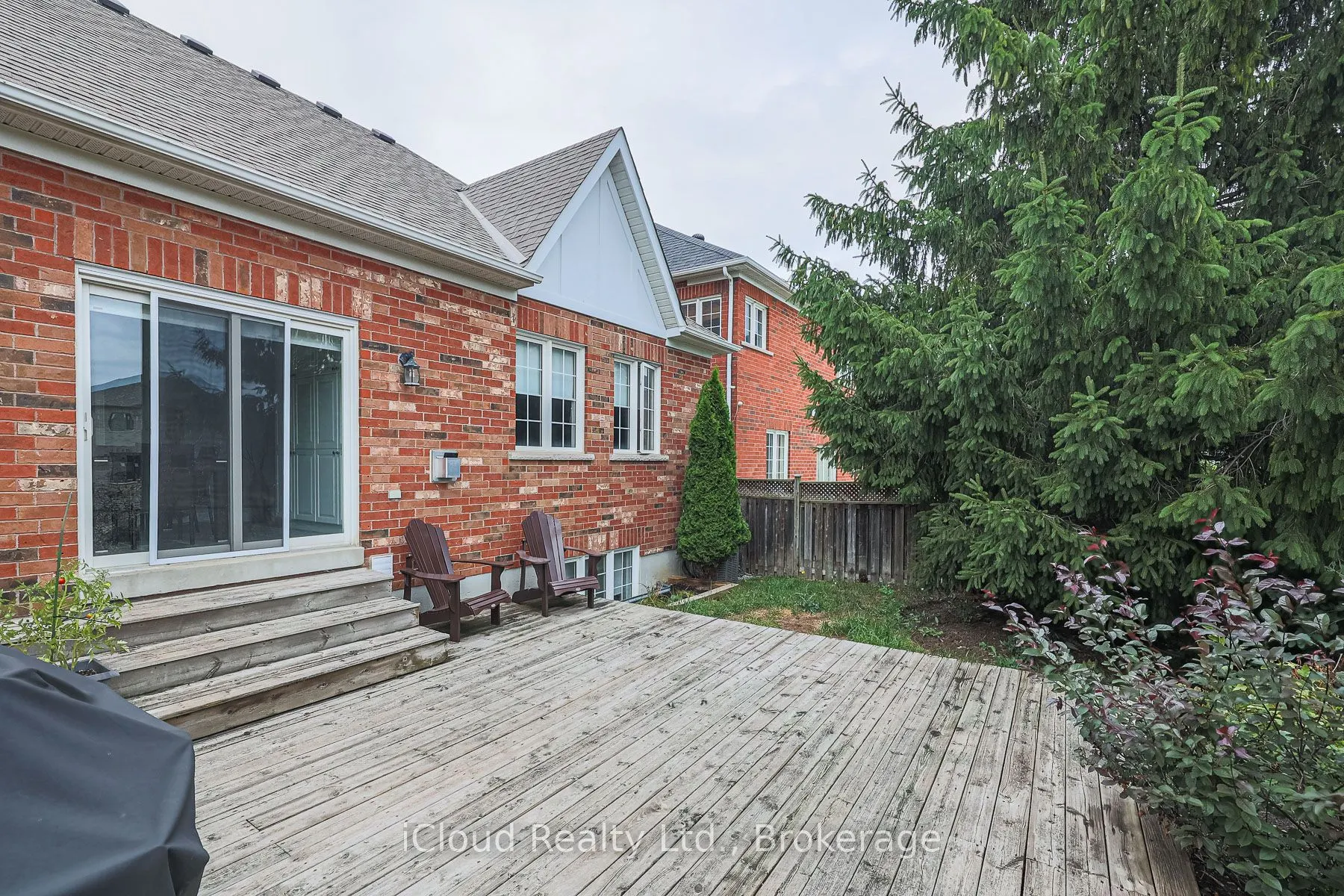 48 Donwoods Court