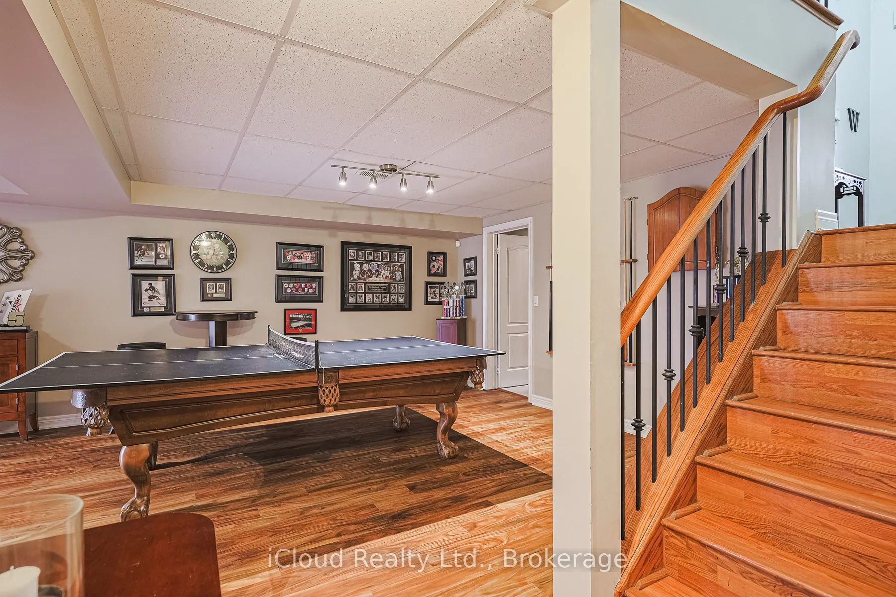 48 Donwoods Court