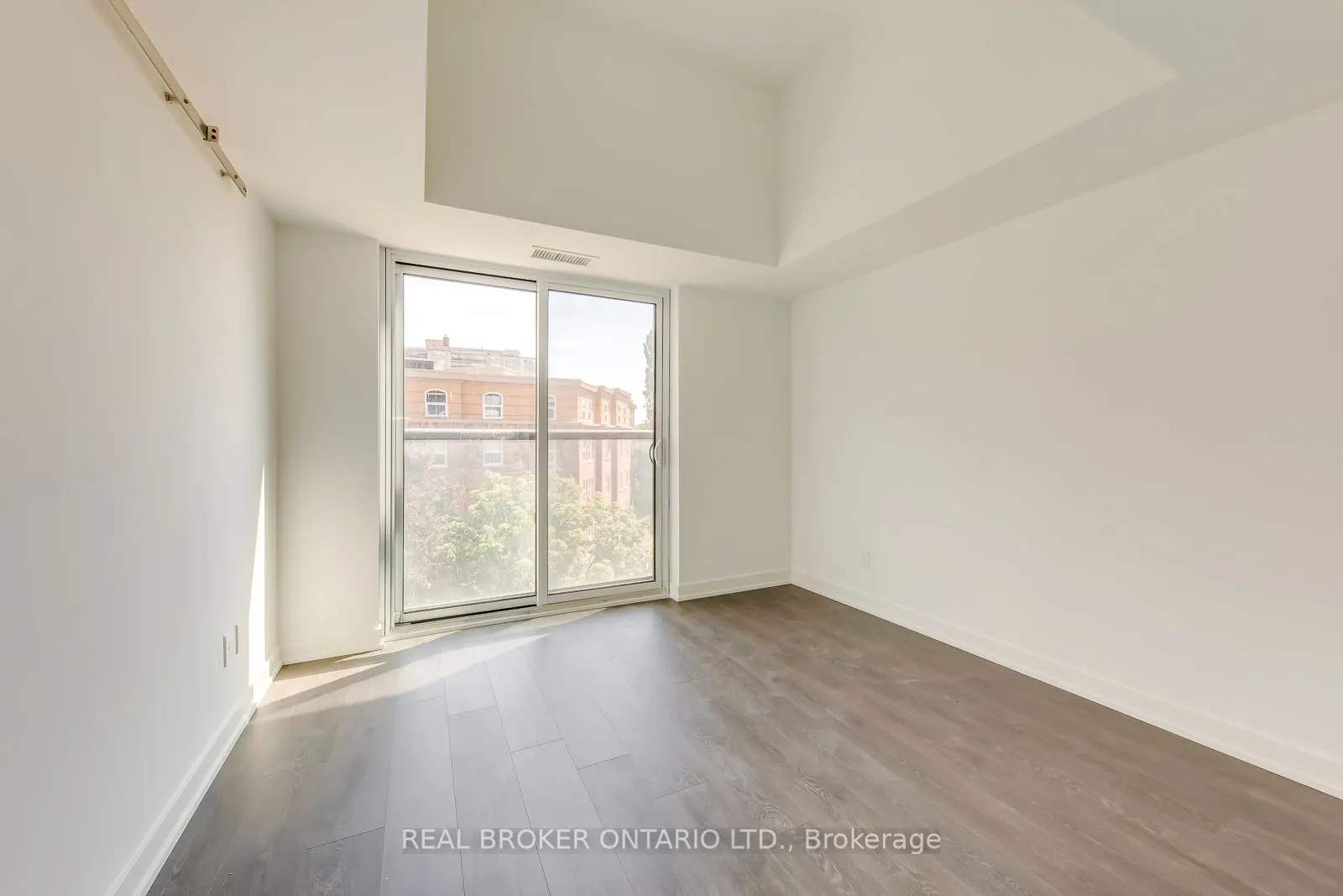 370 Martha Street, #303