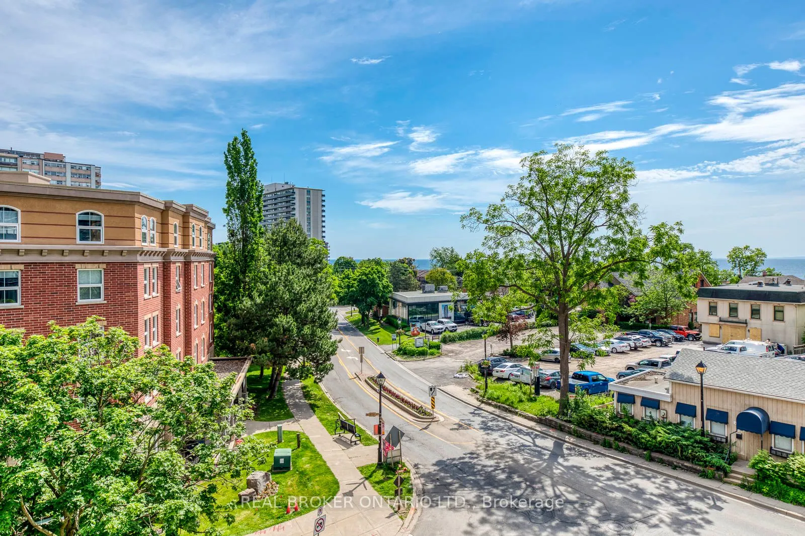 370 Martha Street, #303