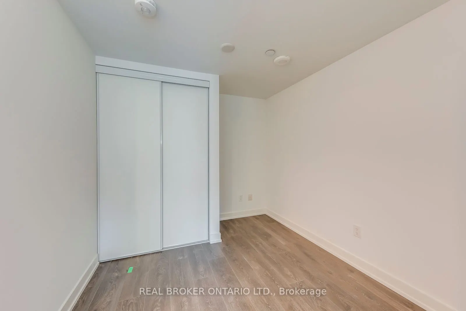 370 Martha Street, #303
