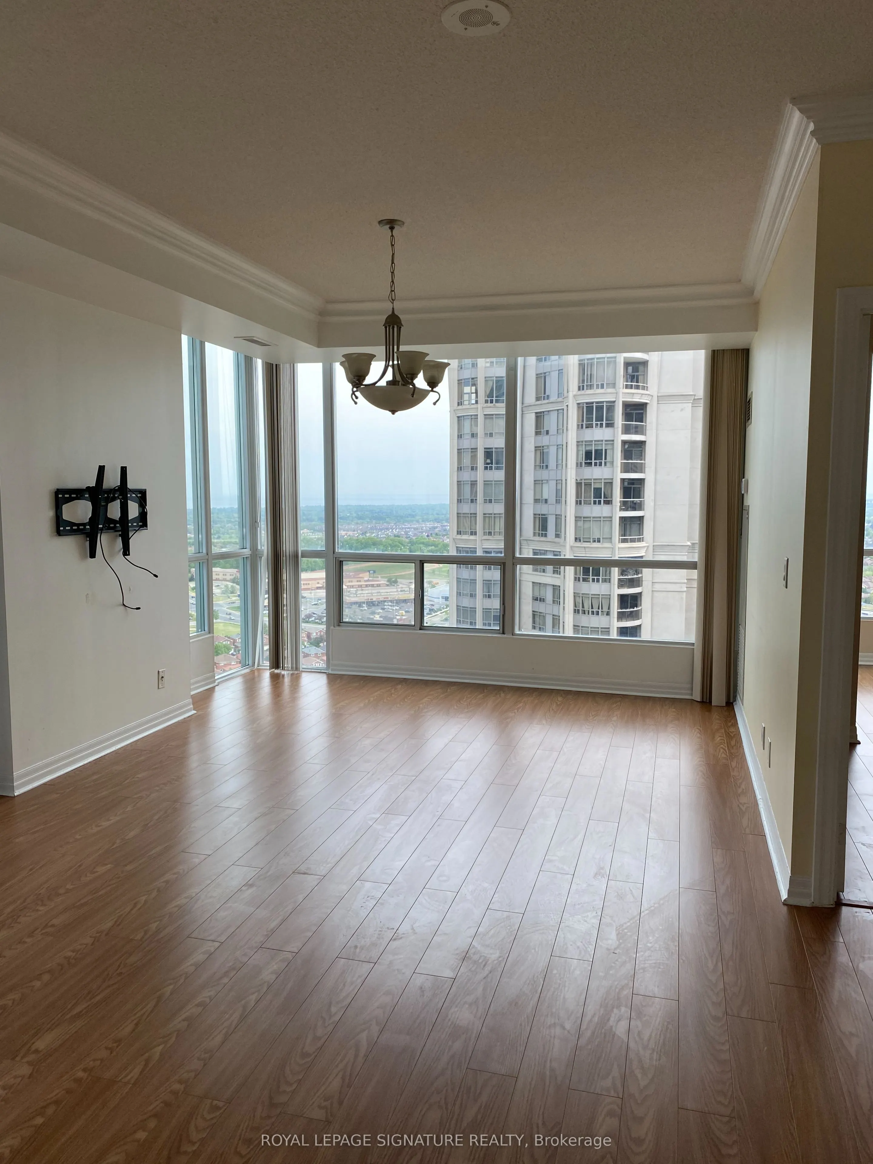 3939 Duke Of York Boulevard, #2607
