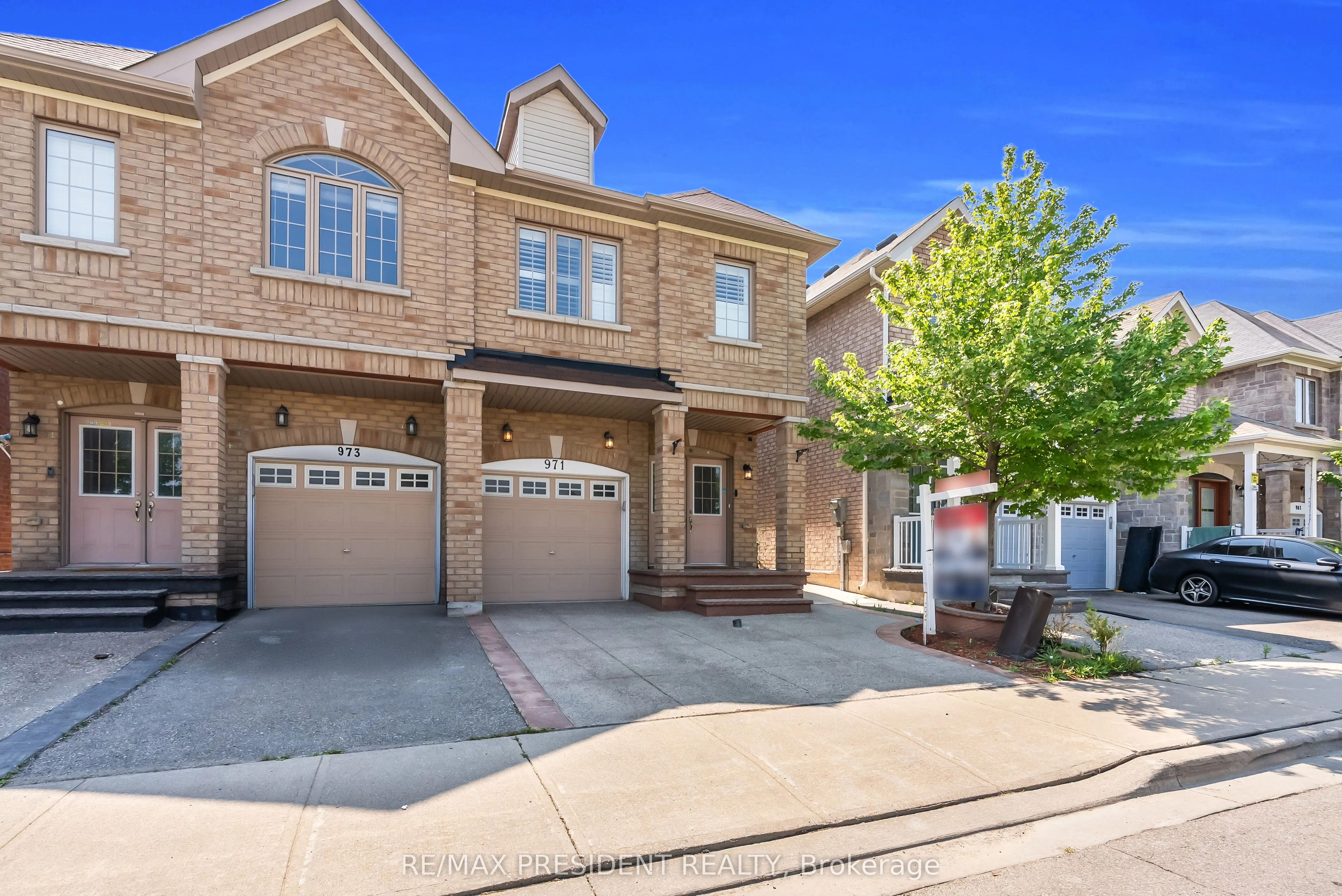 971 Francine Crescent