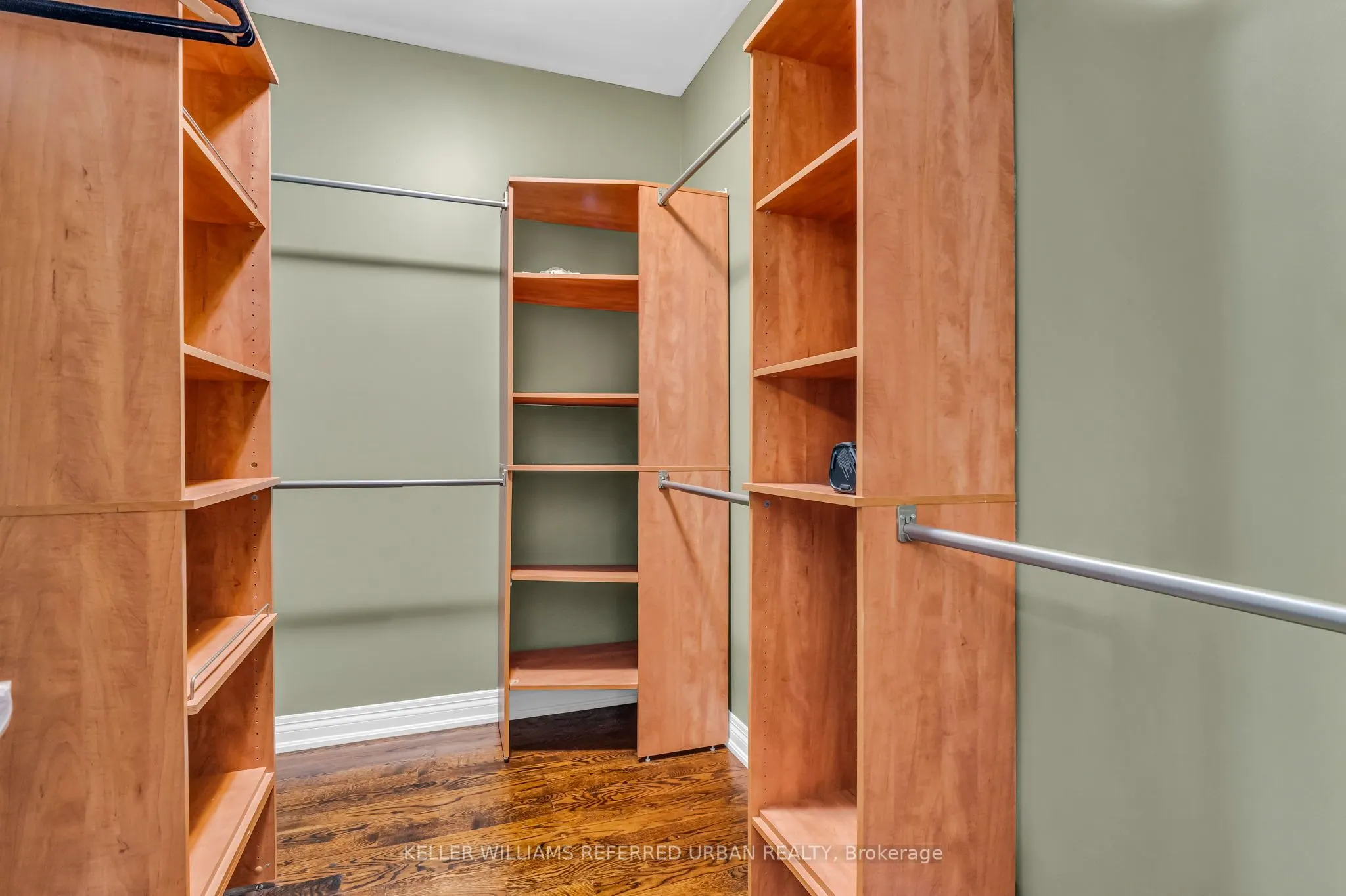 31 Bisset Avenue