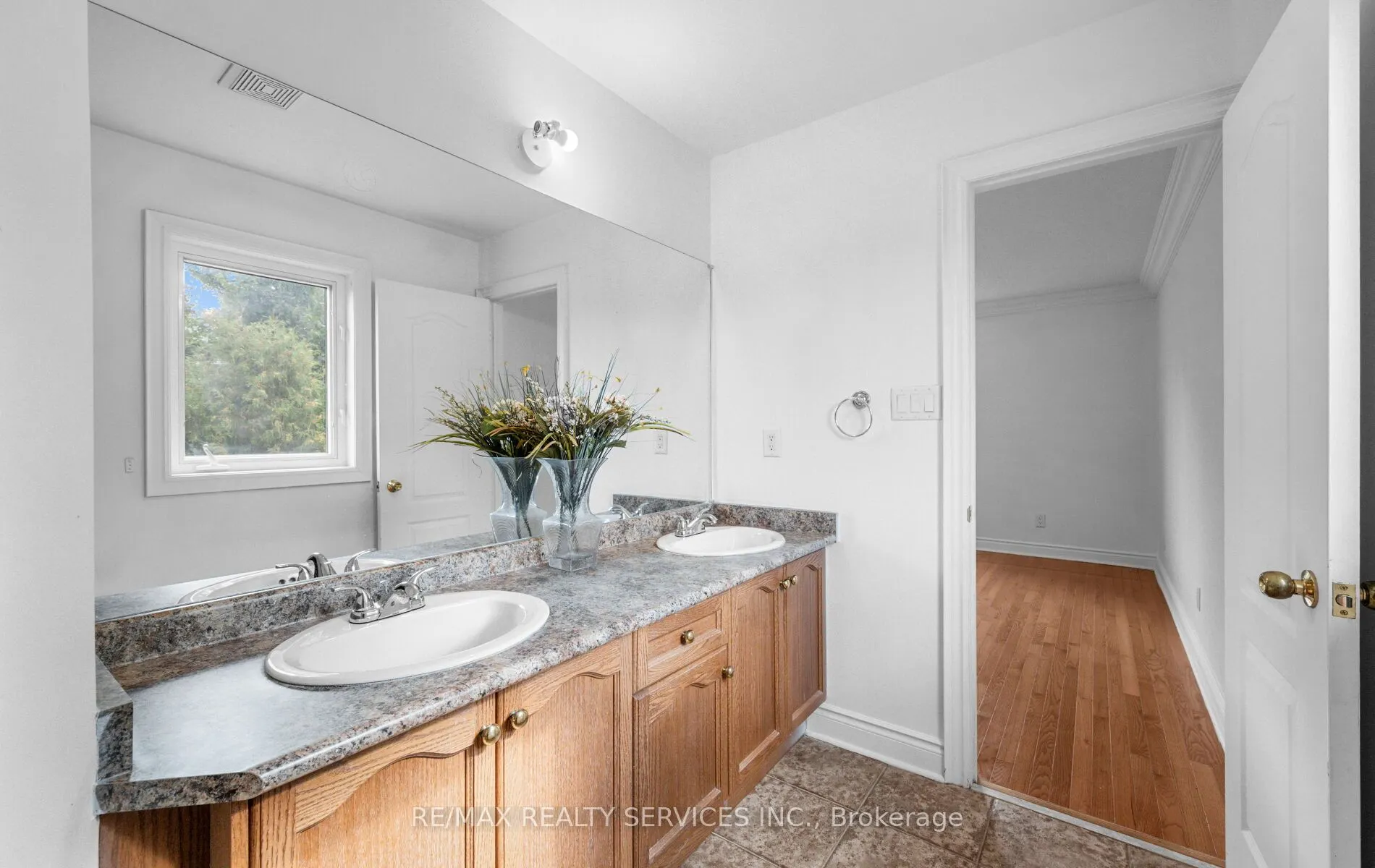 47 Echoridge Drive
