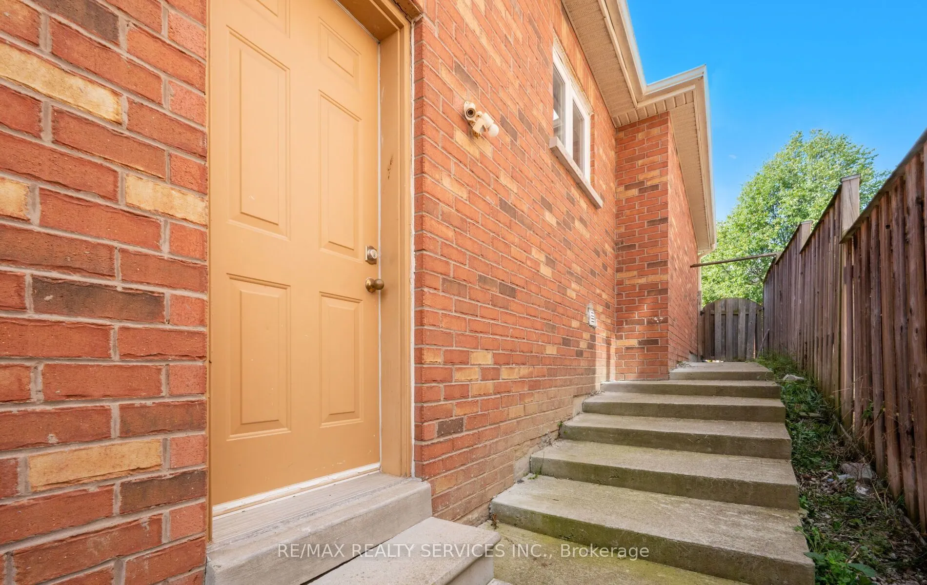 47 Echoridge Drive