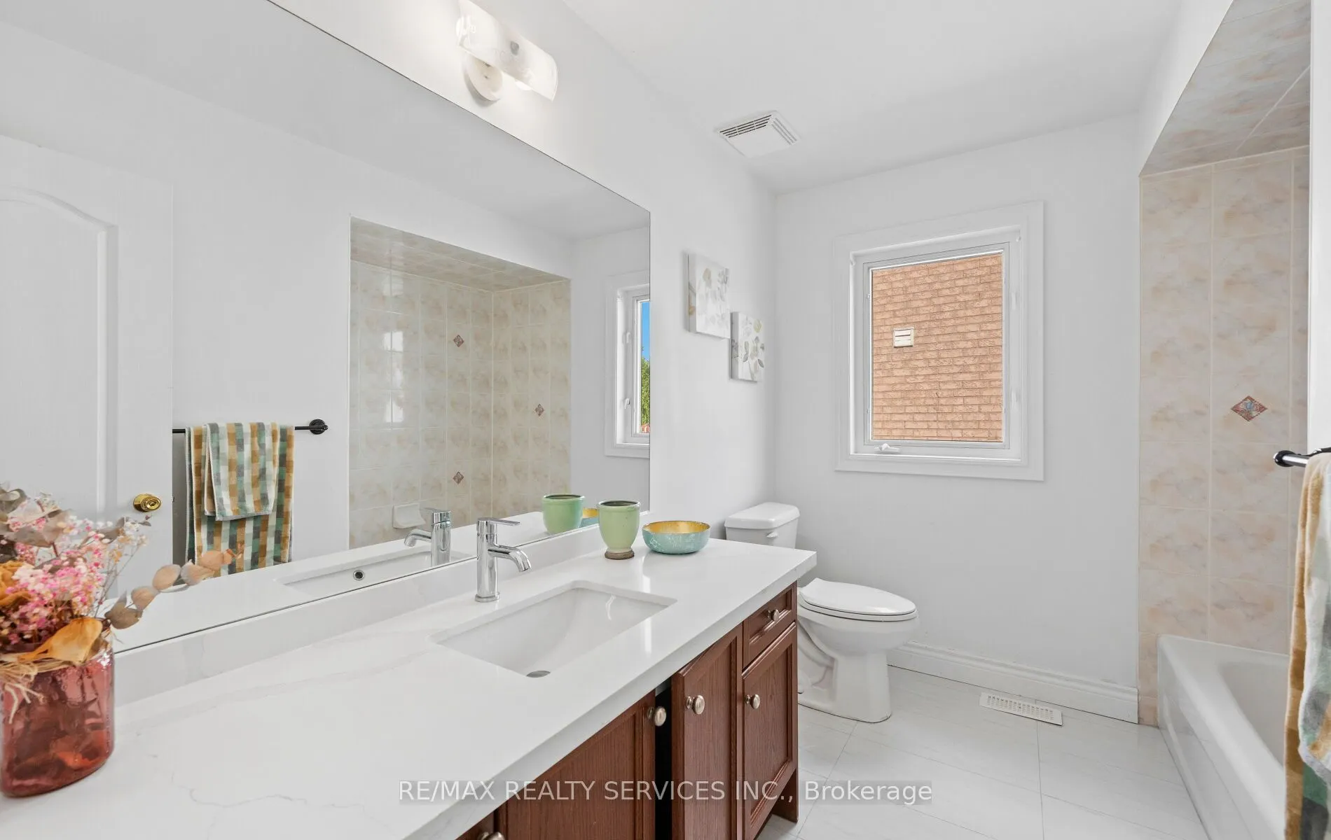 47 Echoridge Drive