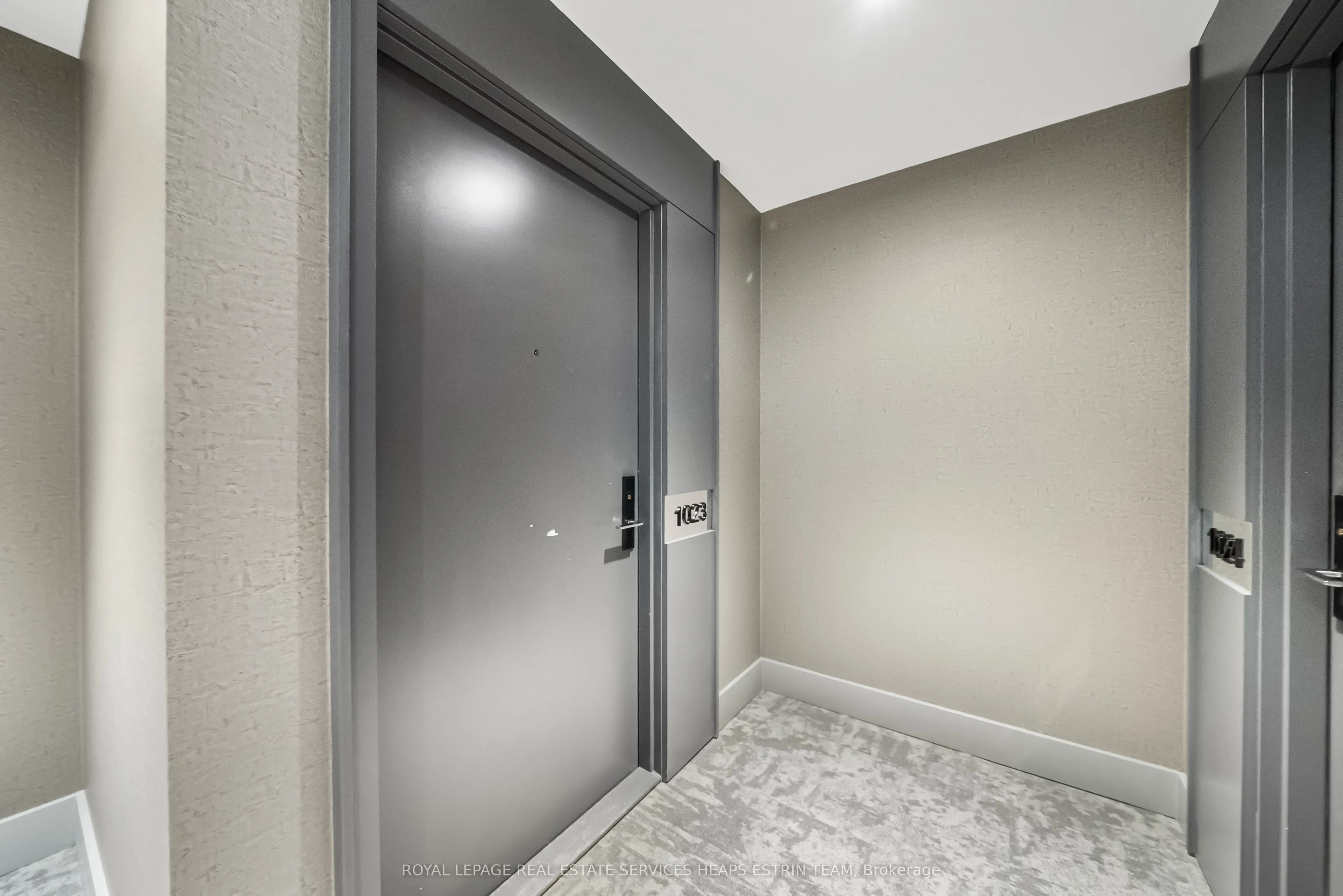 1182 king Street West Street, #1023