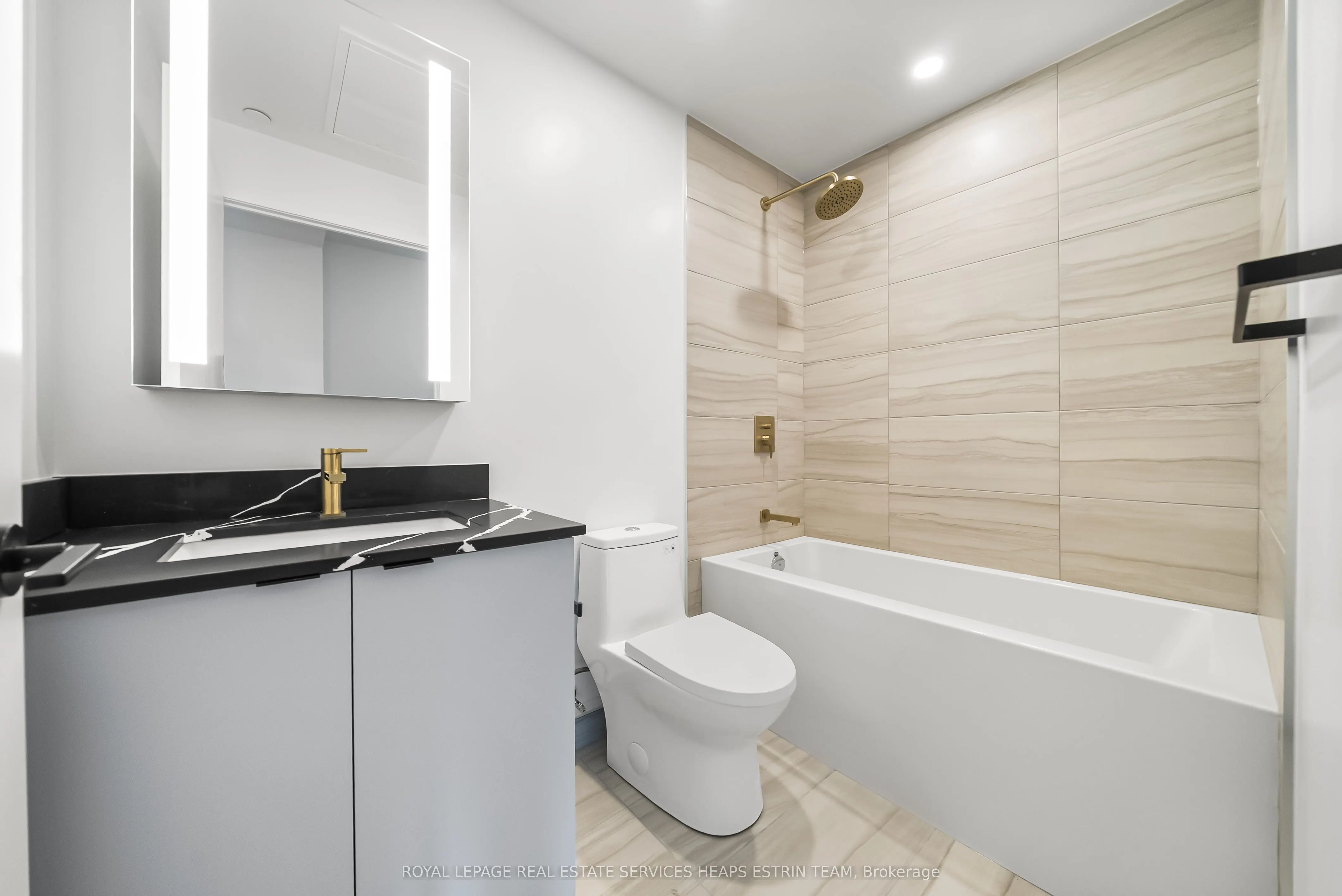 1182 king Street West Street, #1023