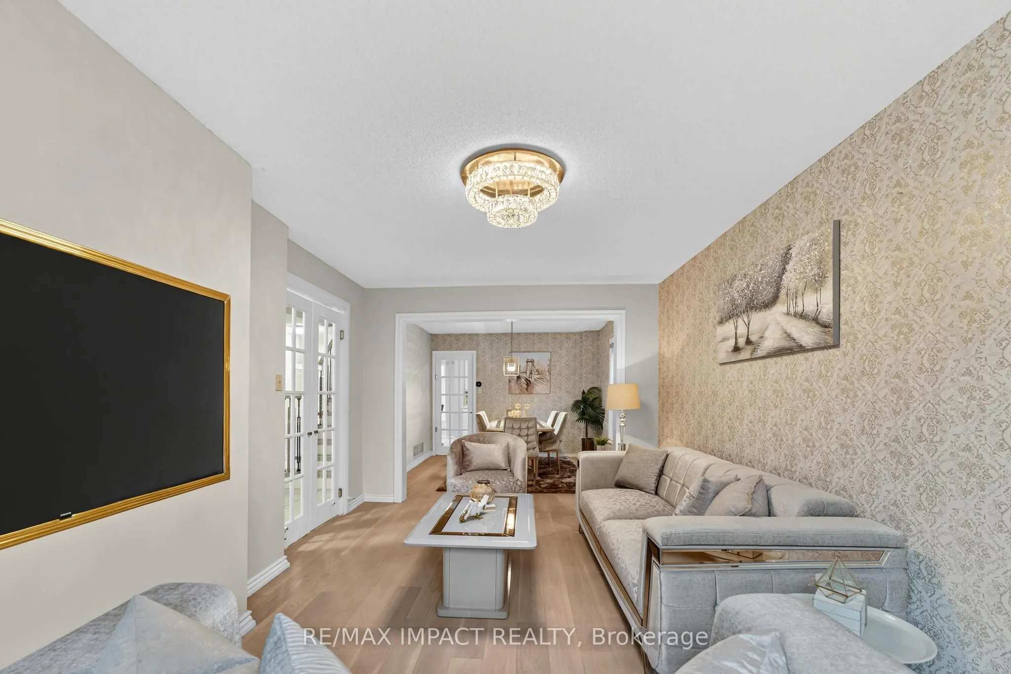 4086 Rossland Crescent