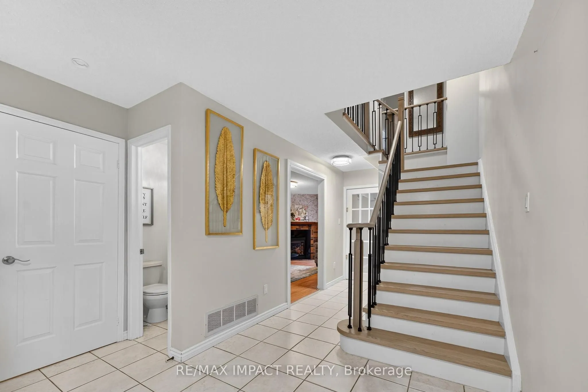 4086 Rossland Crescent