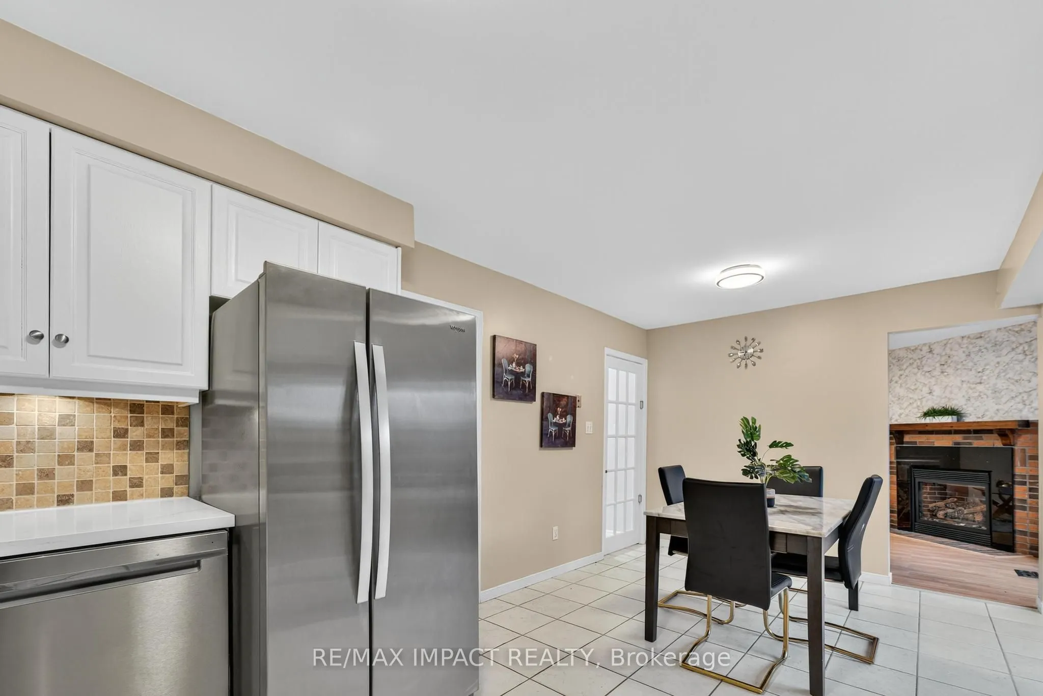 4086 Rossland Crescent