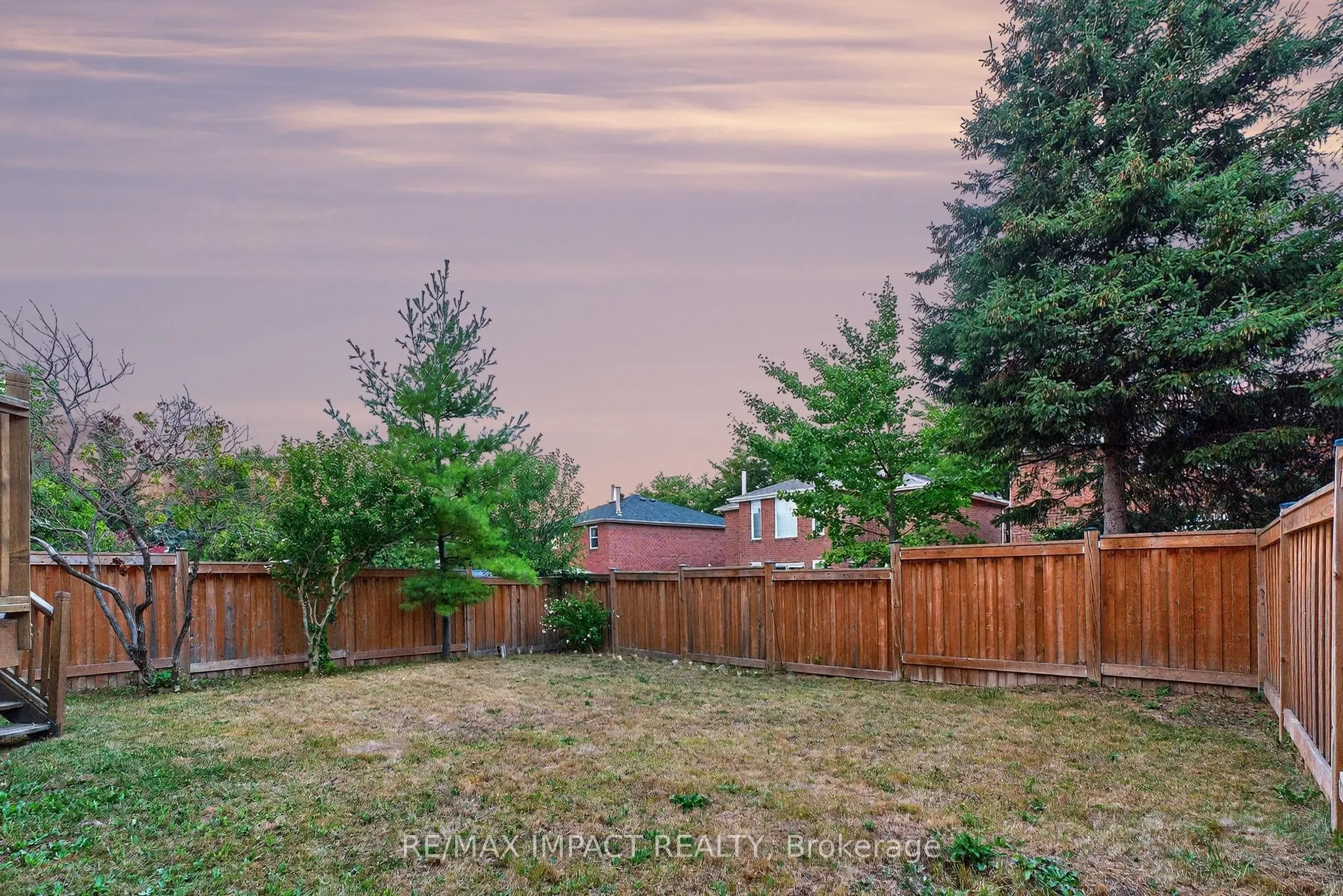4086 Rossland Crescent