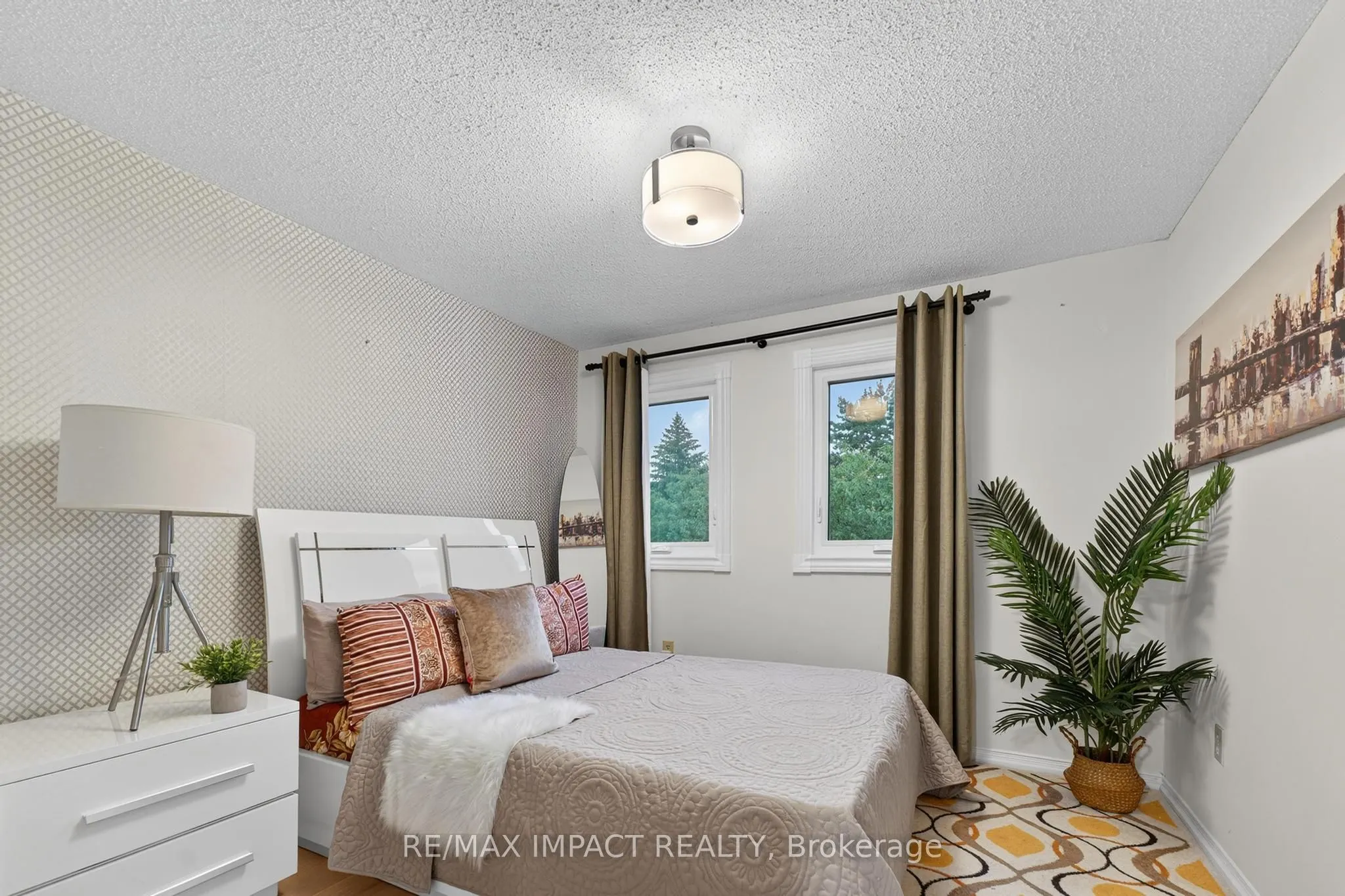 4086 Rossland Crescent
