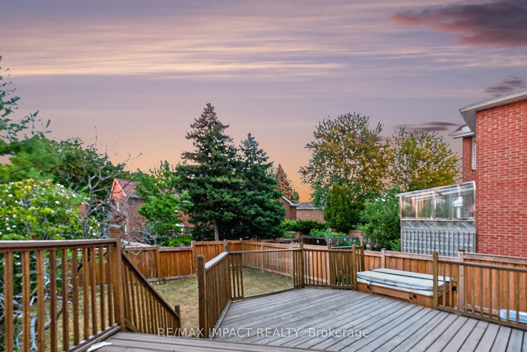 4086 Rossland Crescent