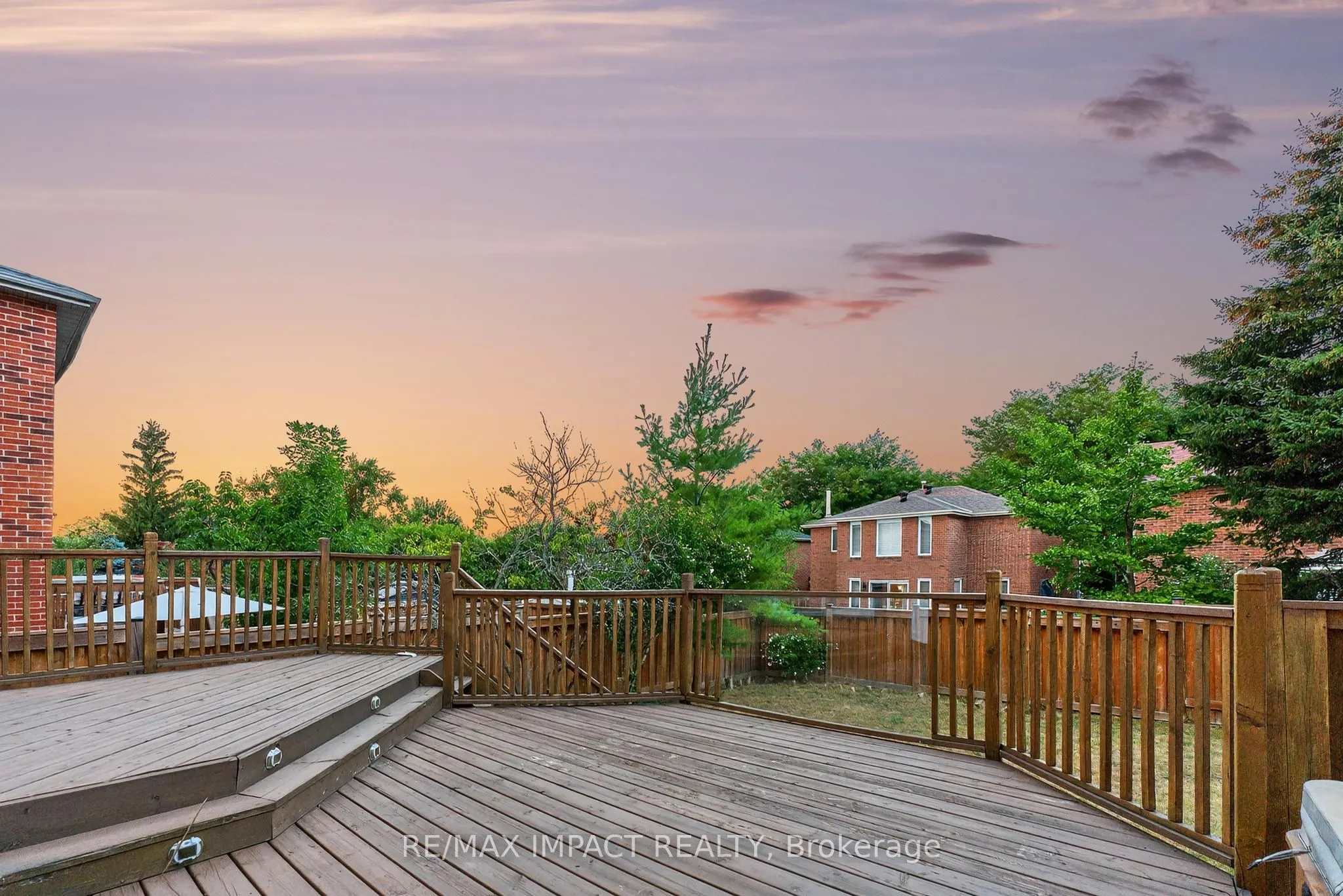 4086 Rossland Crescent