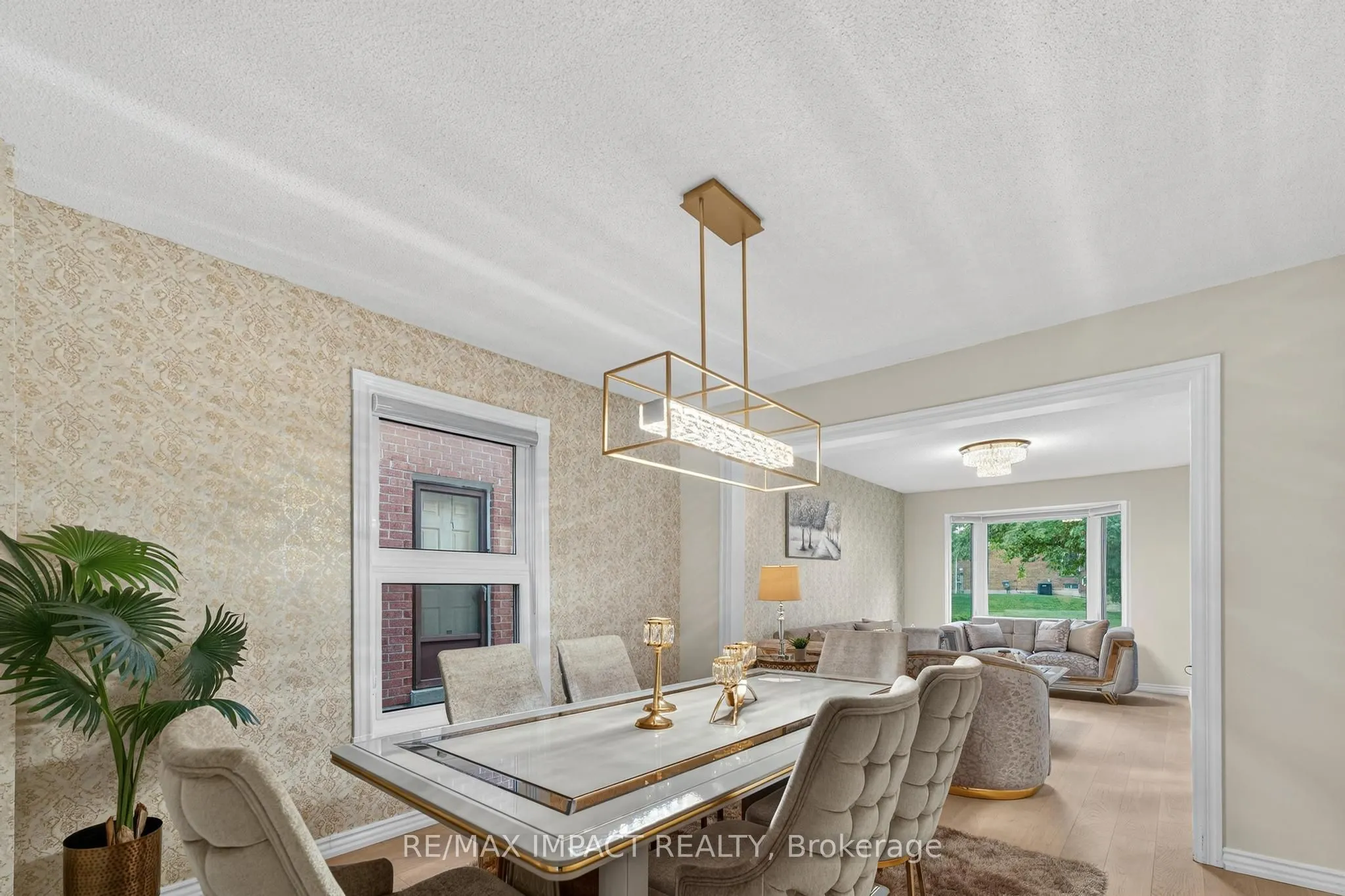 4086 Rossland Crescent