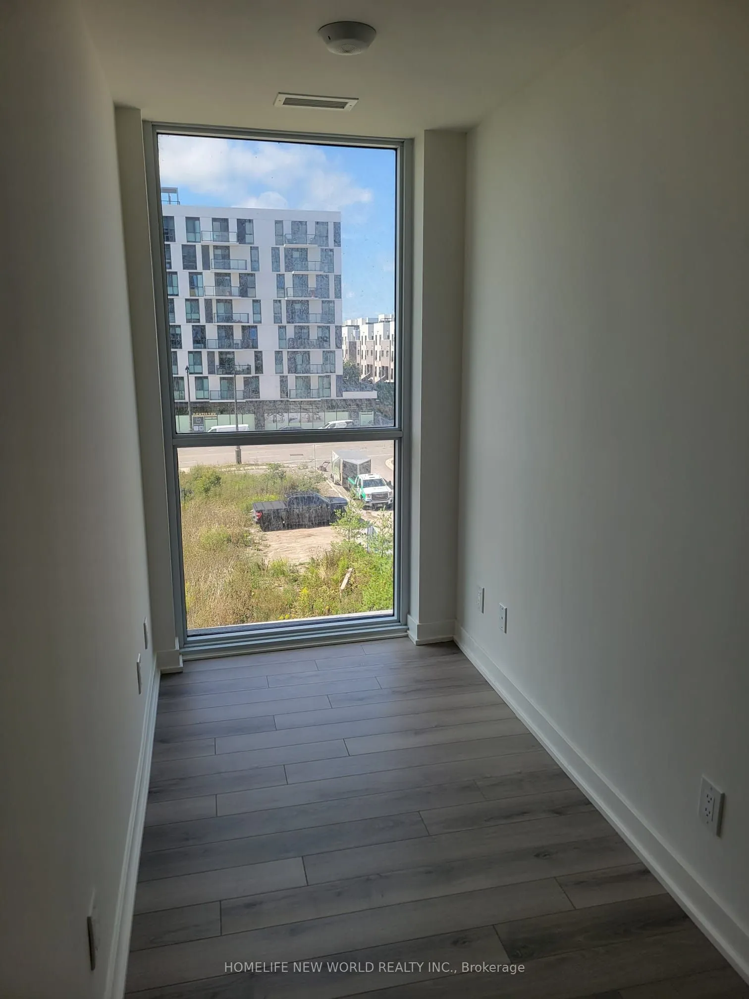 3079 Trafalgar Road, #408