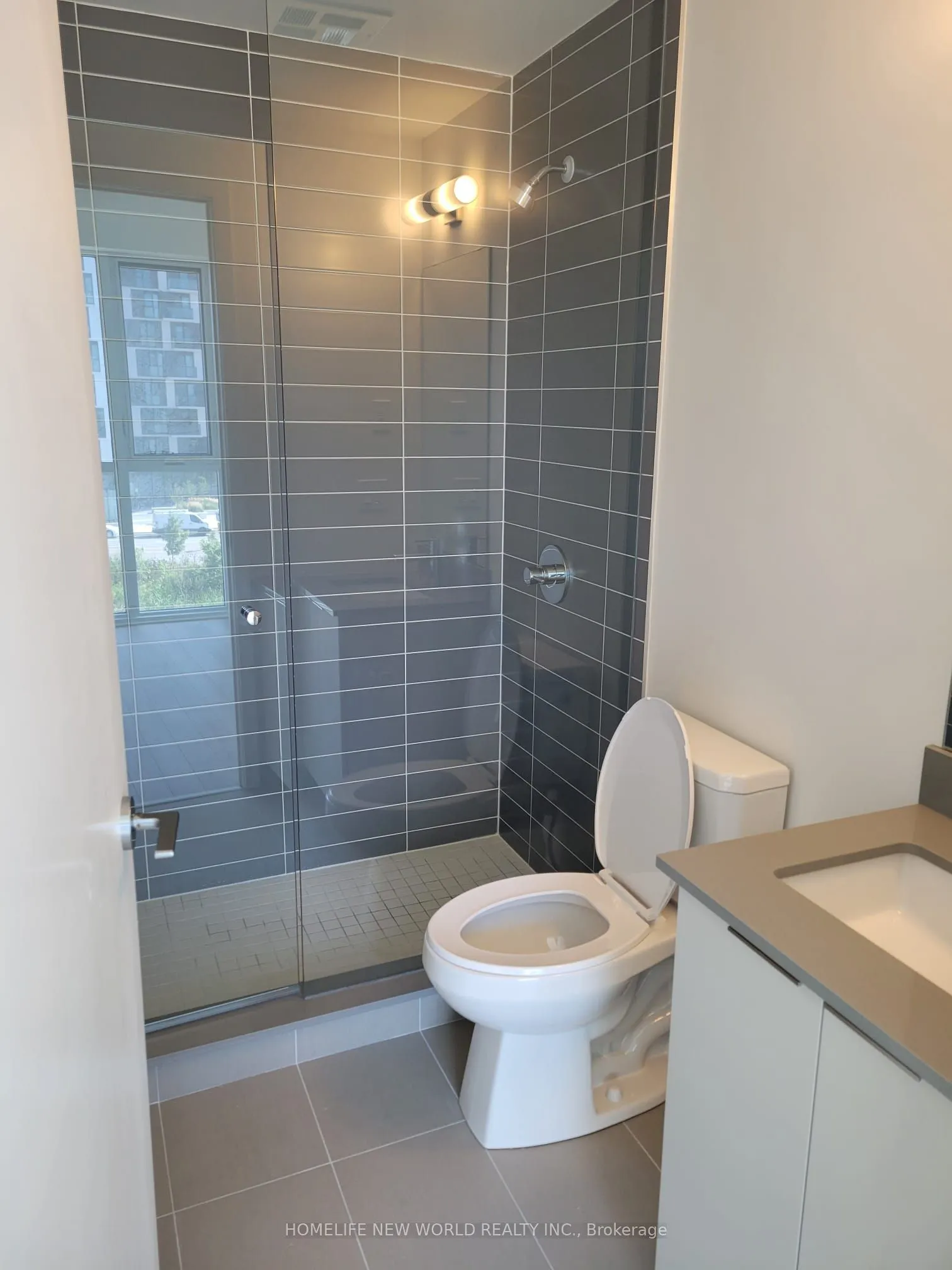 3079 Trafalgar Road, #408
