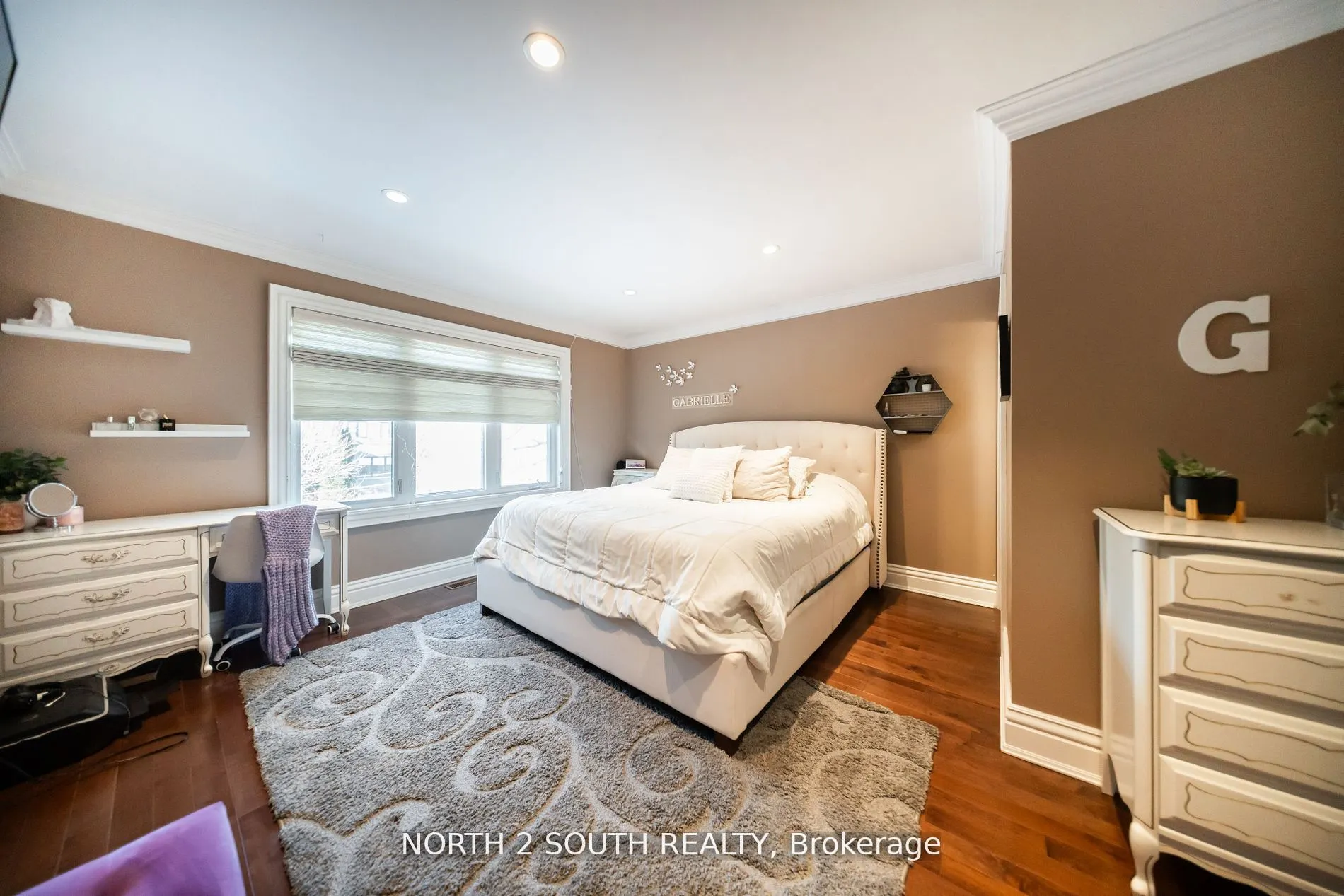 339 Burnhamthorpe Road