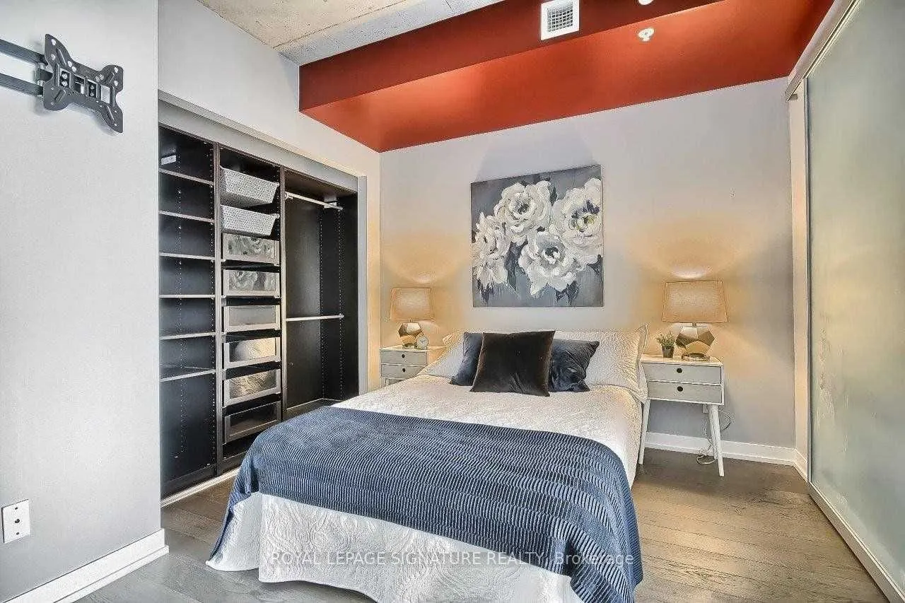 530 Indian Grove, #409