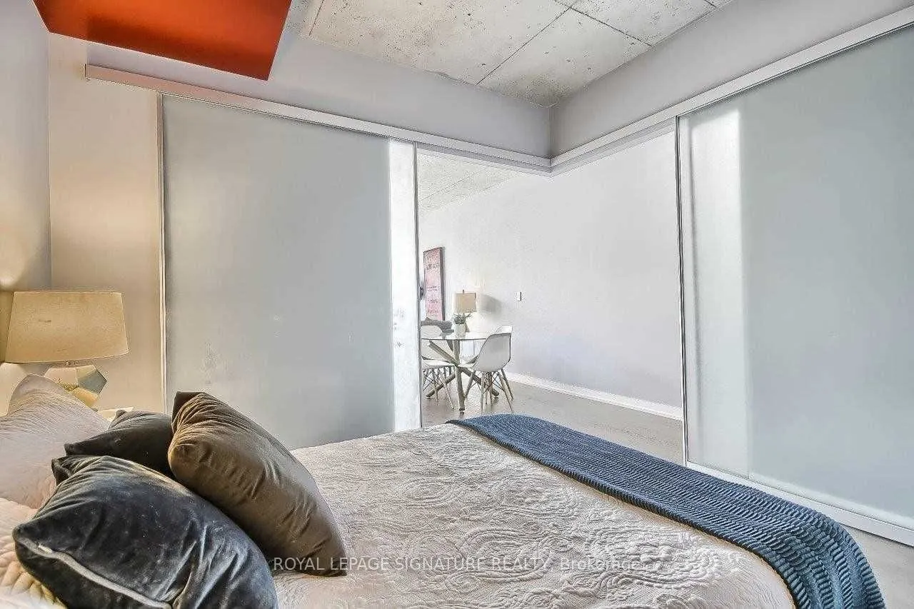 530 Indian Grove, #409