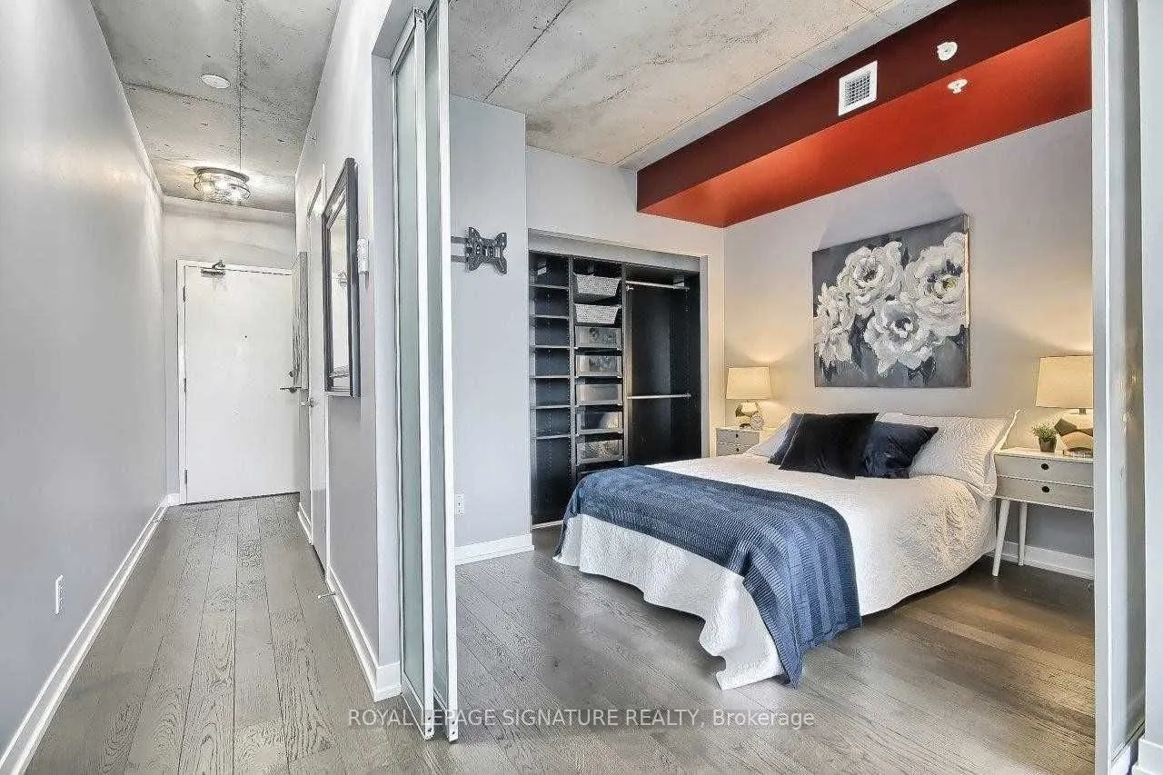 530 Indian Grove, #409