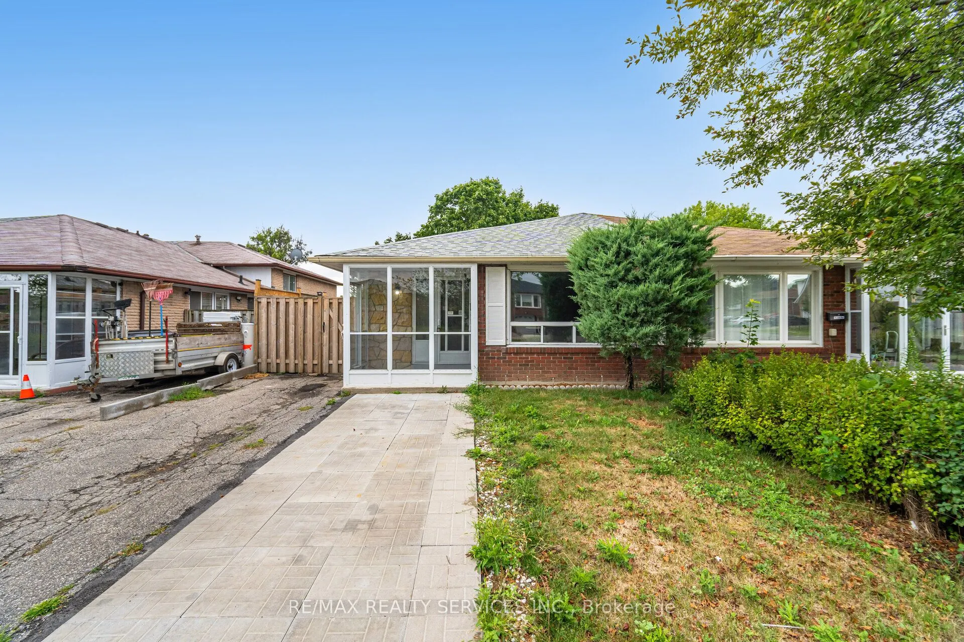 7386 Netherwood Road