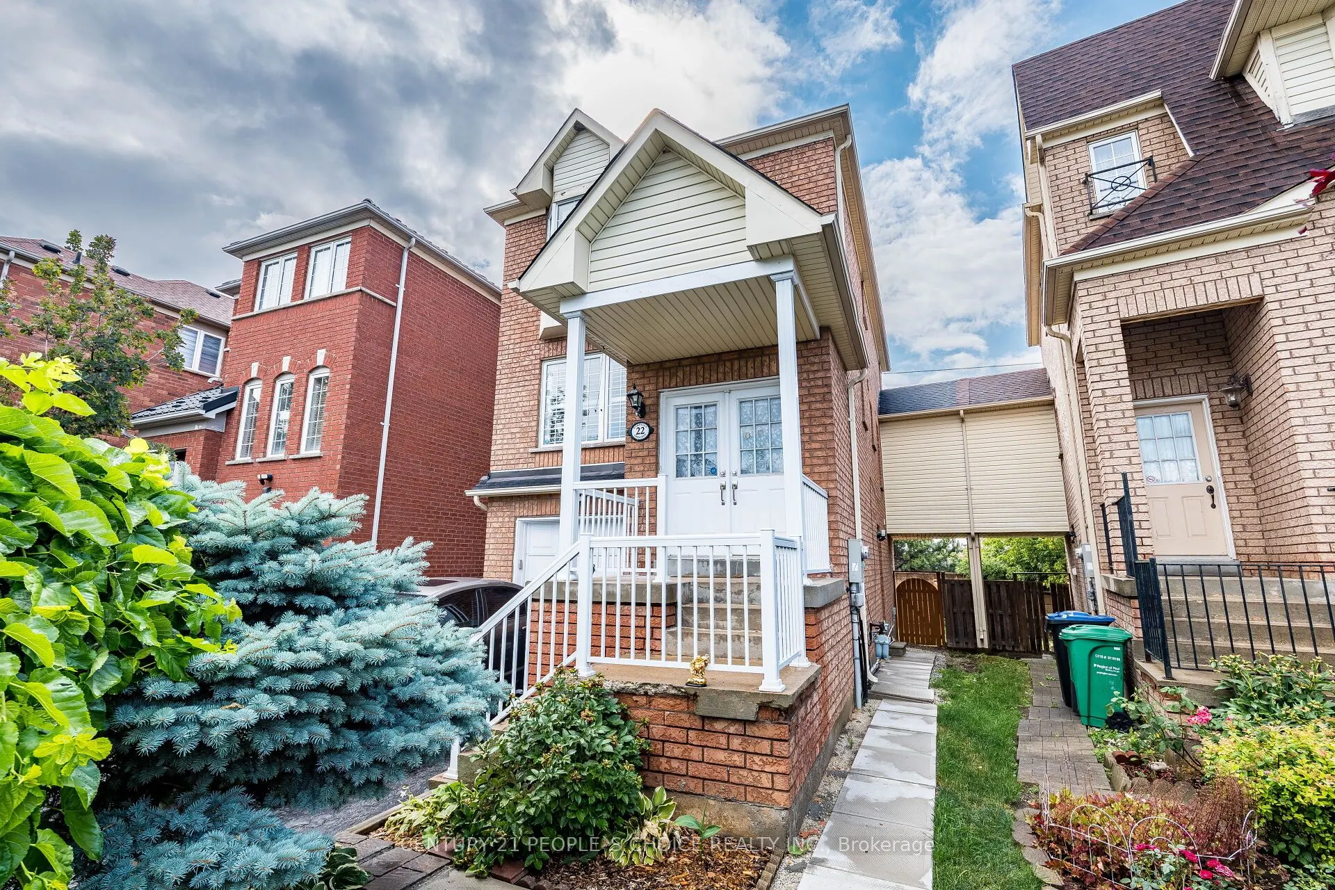 22 Domenico Crescent