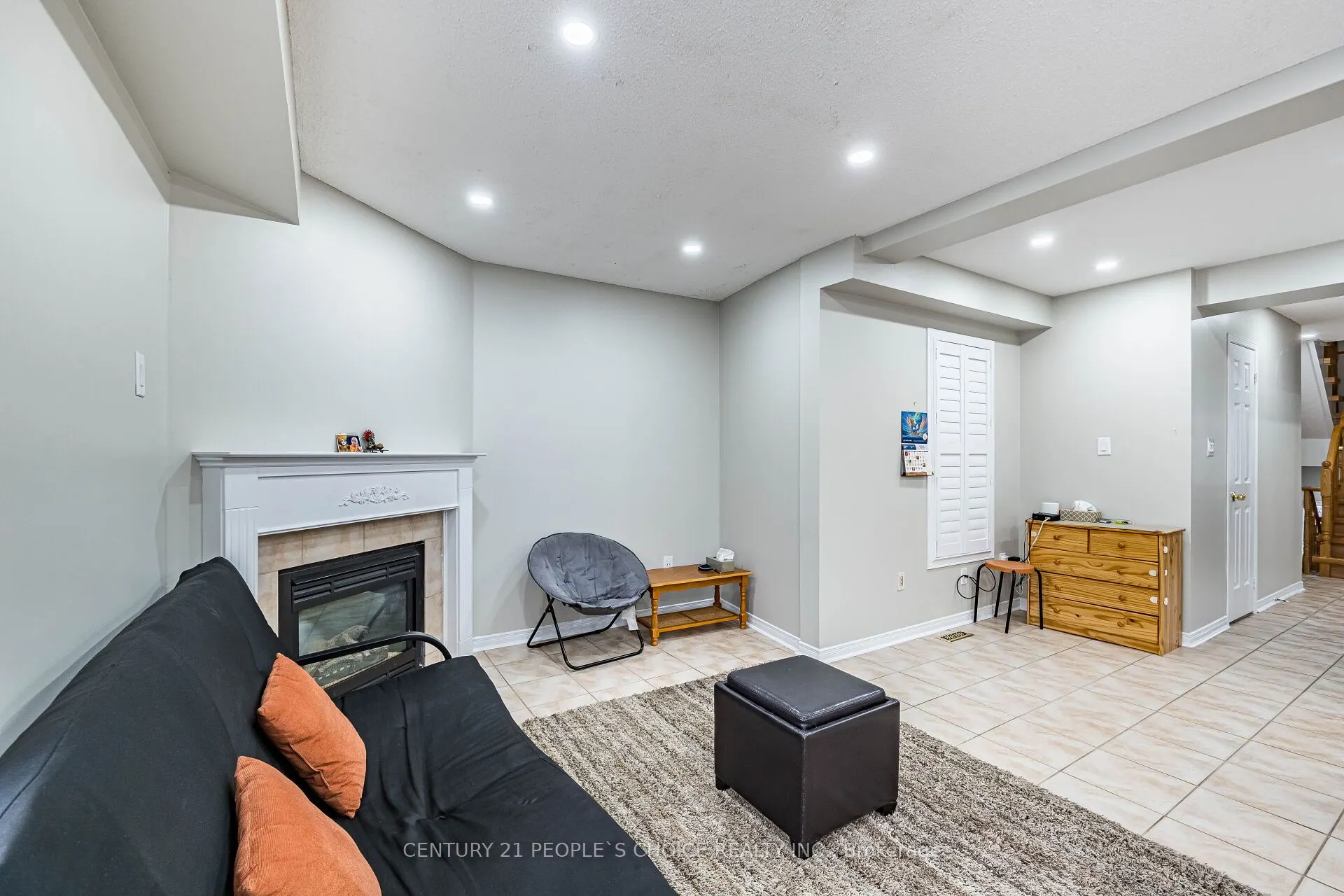 22 Domenico Crescent