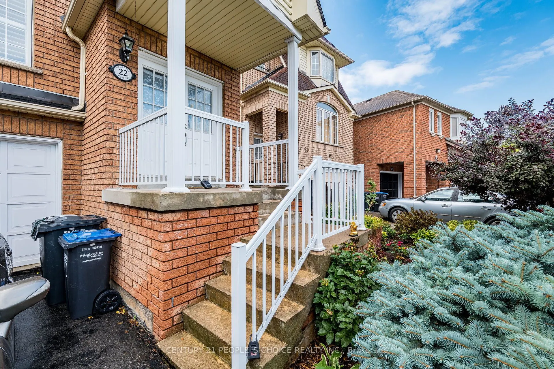 22 Domenico Crescent