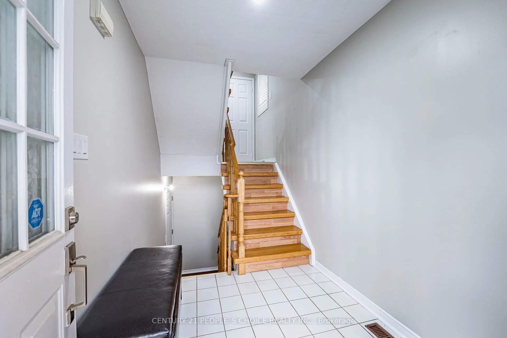 22 Domenico Crescent