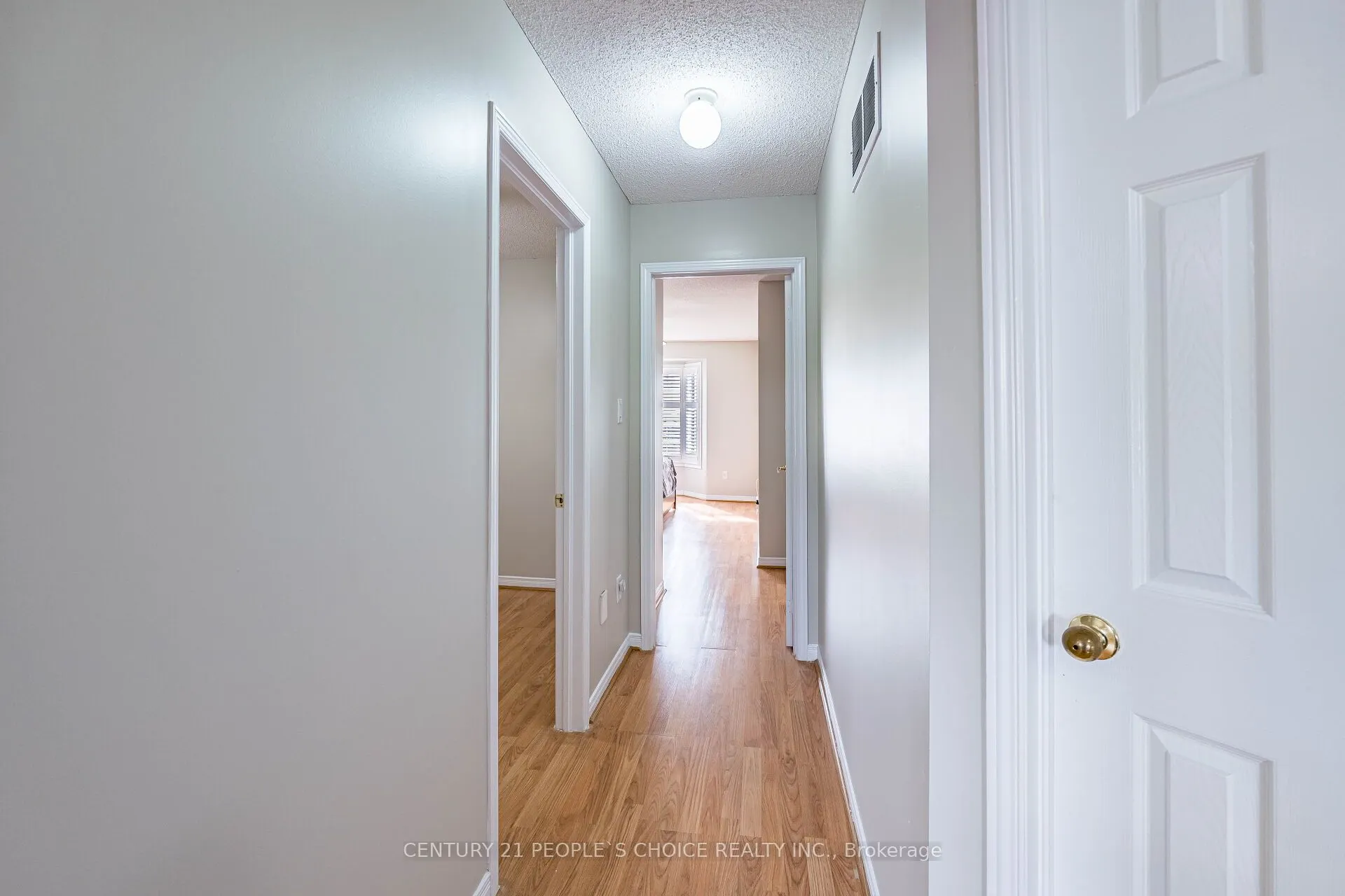 22 Domenico Crescent
