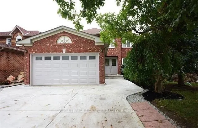 3235 Bloomfield Drive, #Lower