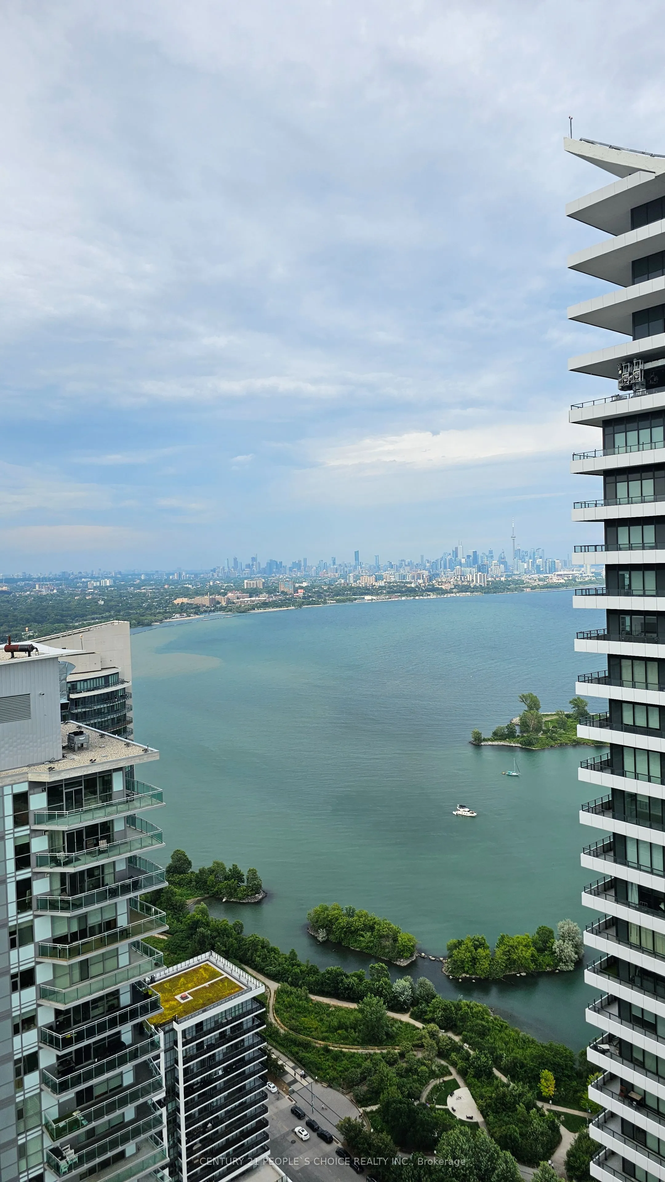 30 Shore Breeze Drive, #4714