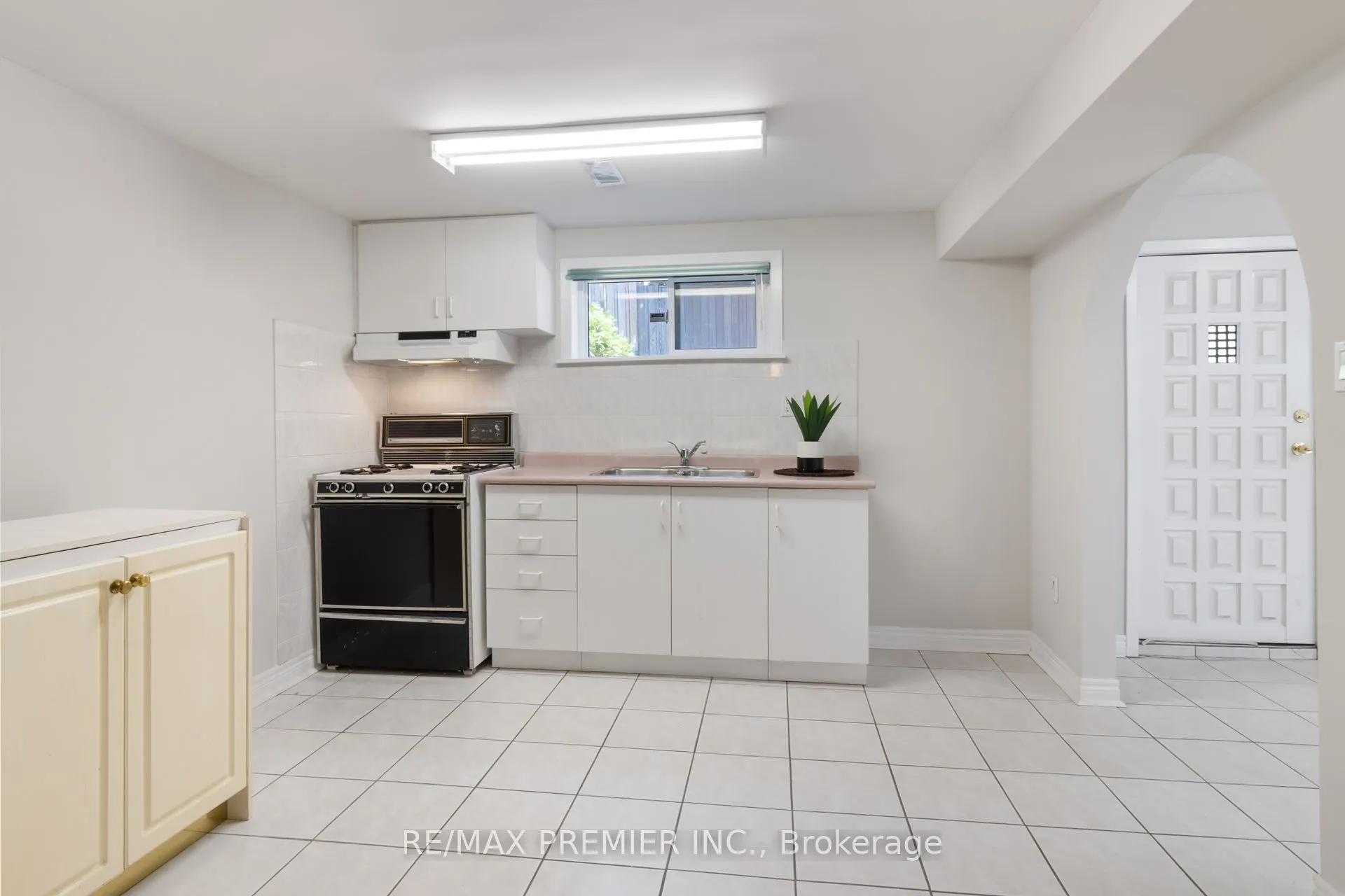 9 Elana Drive
