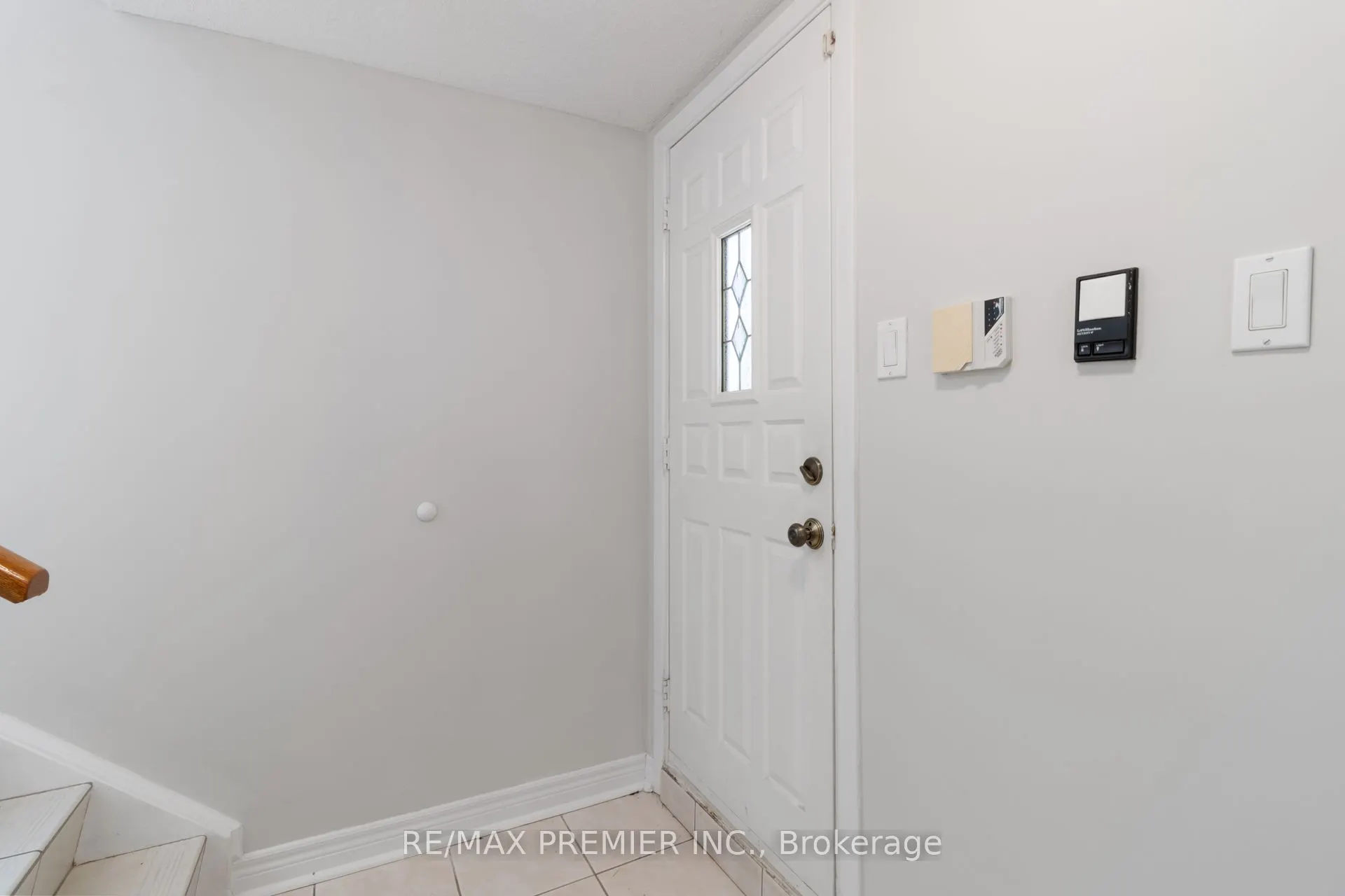 9 Elana Drive