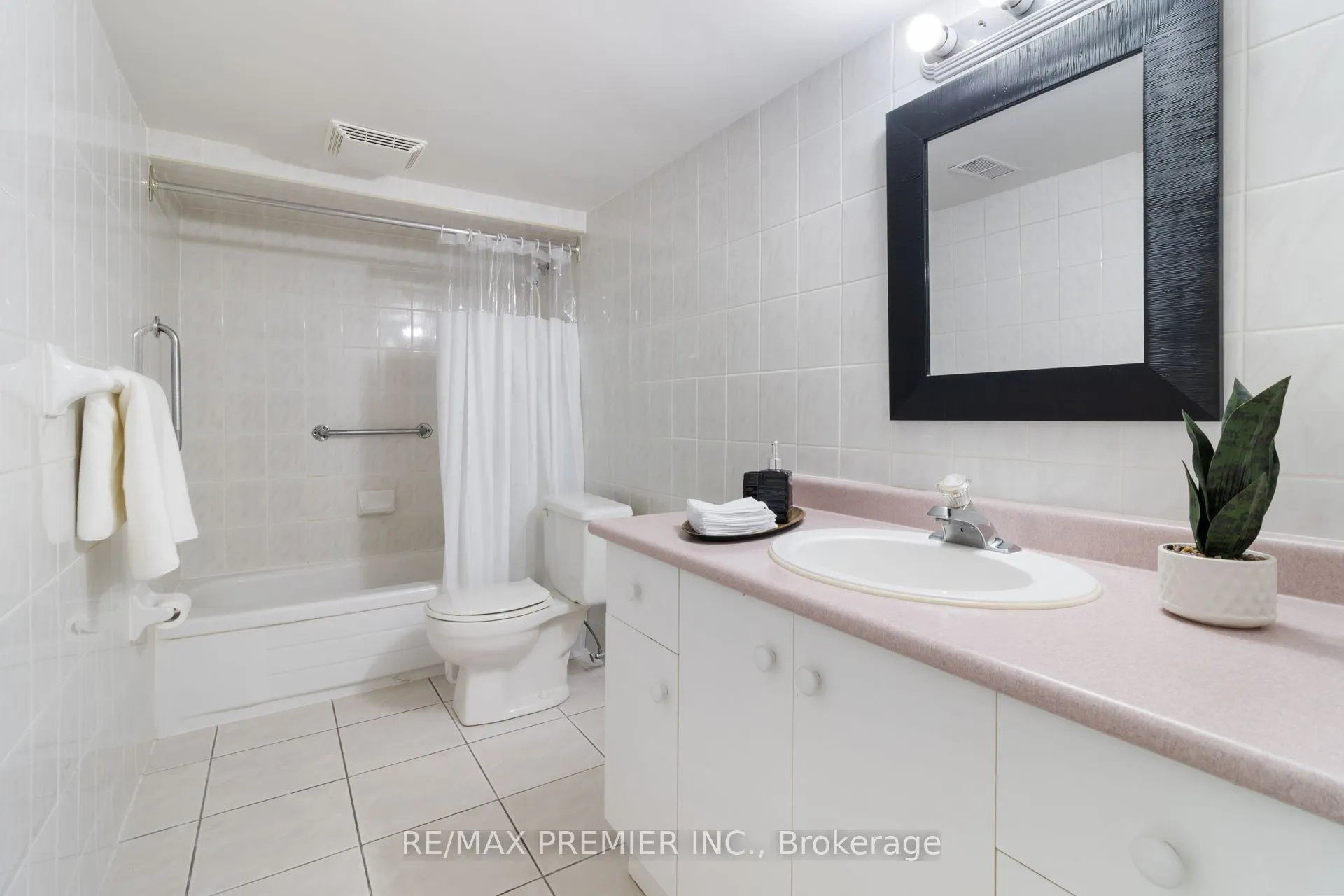 9 Elana Drive