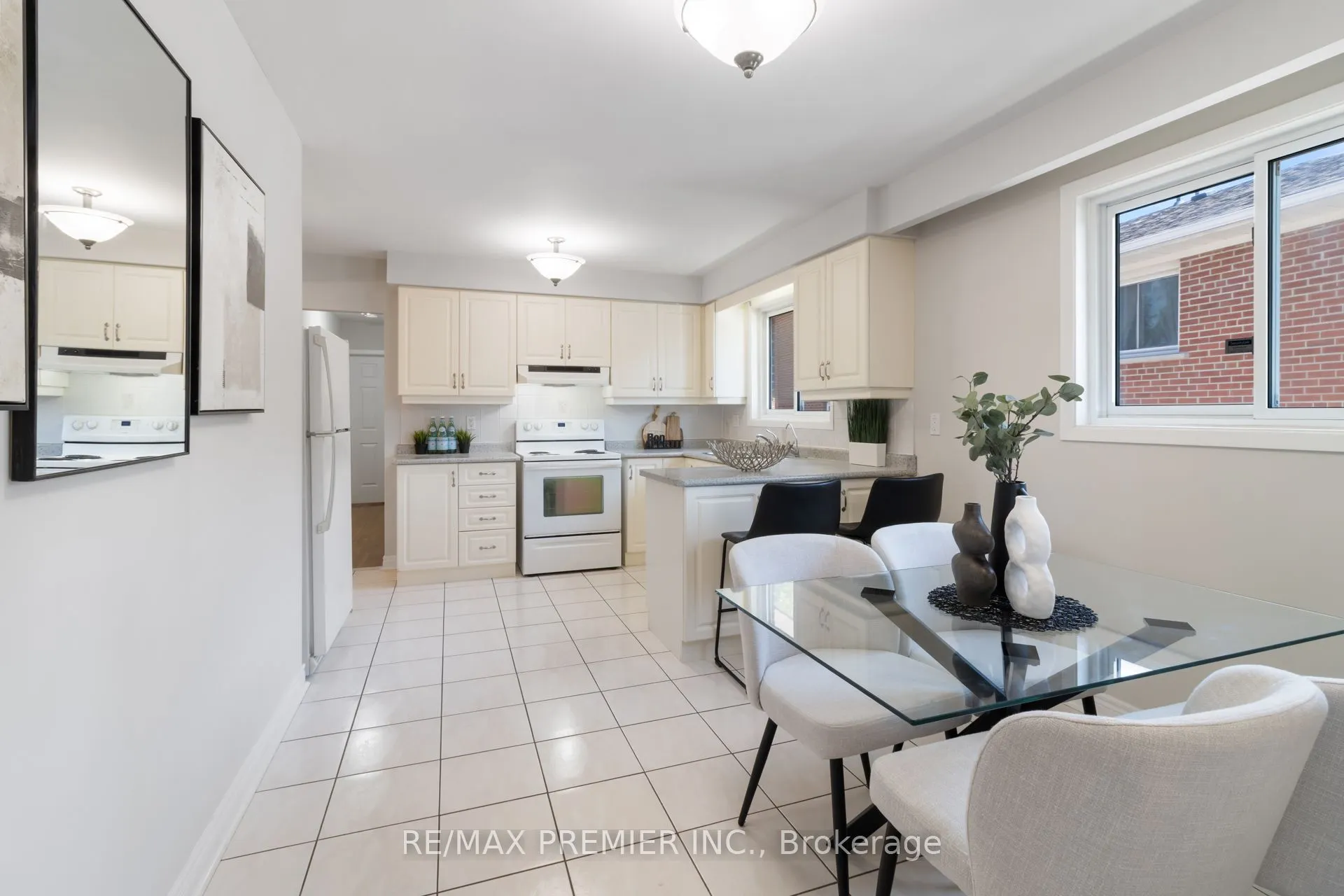 9 Elana Drive
