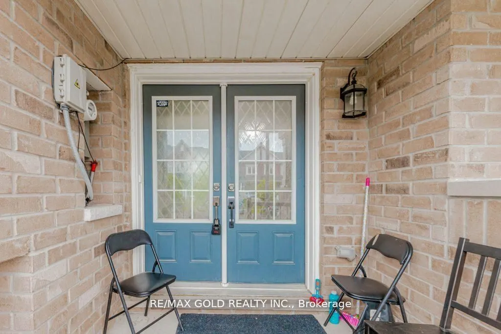 475 Queen Mary Drive