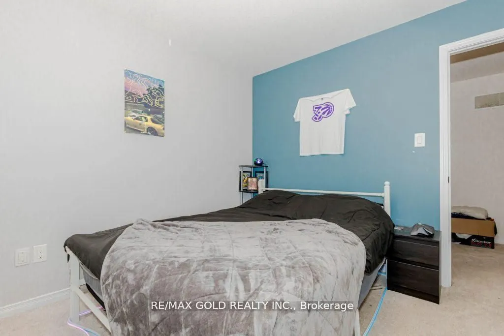 475 Queen Mary Drive