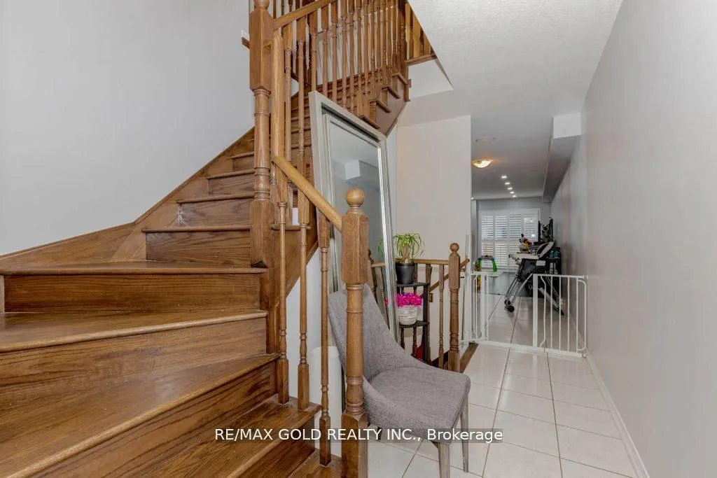 475 Queen Mary Drive