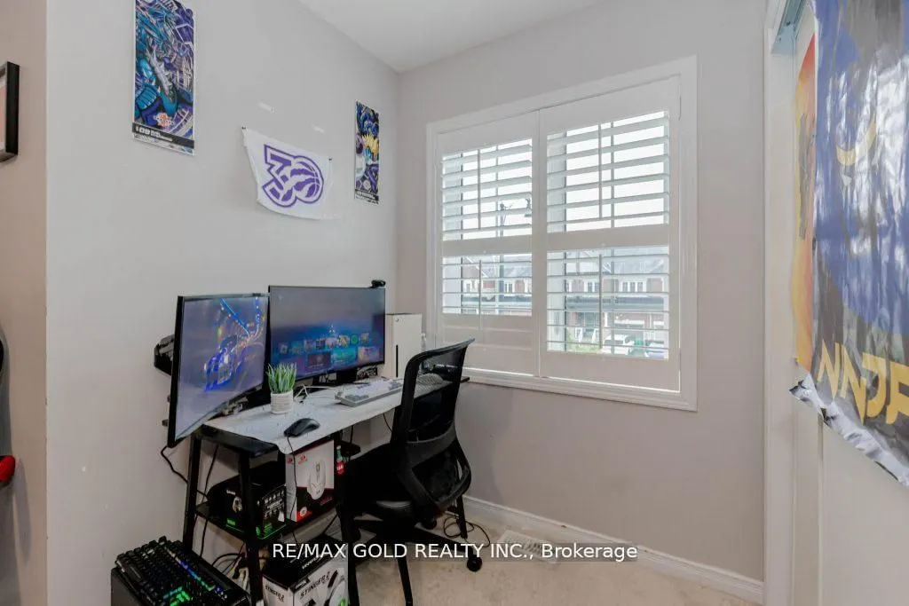 475 Queen Mary Drive