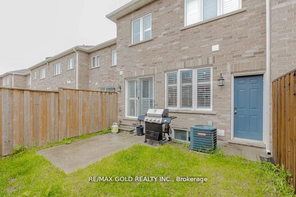475 Queen Mary Drive