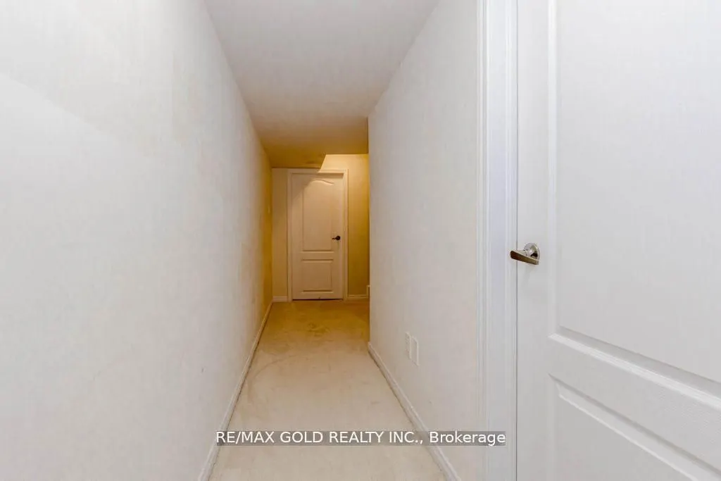 475 Queen Mary Drive