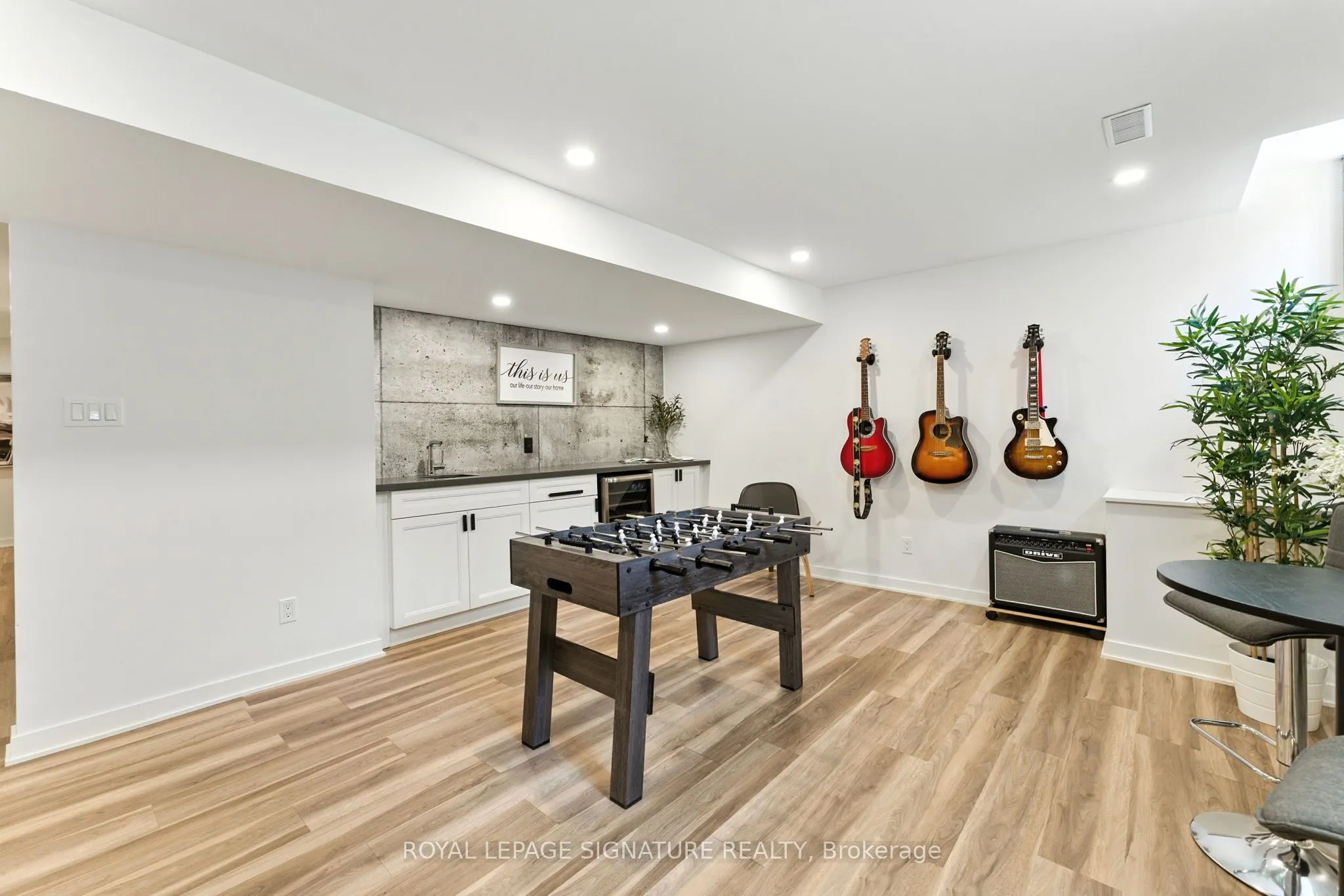 618 Eden Place